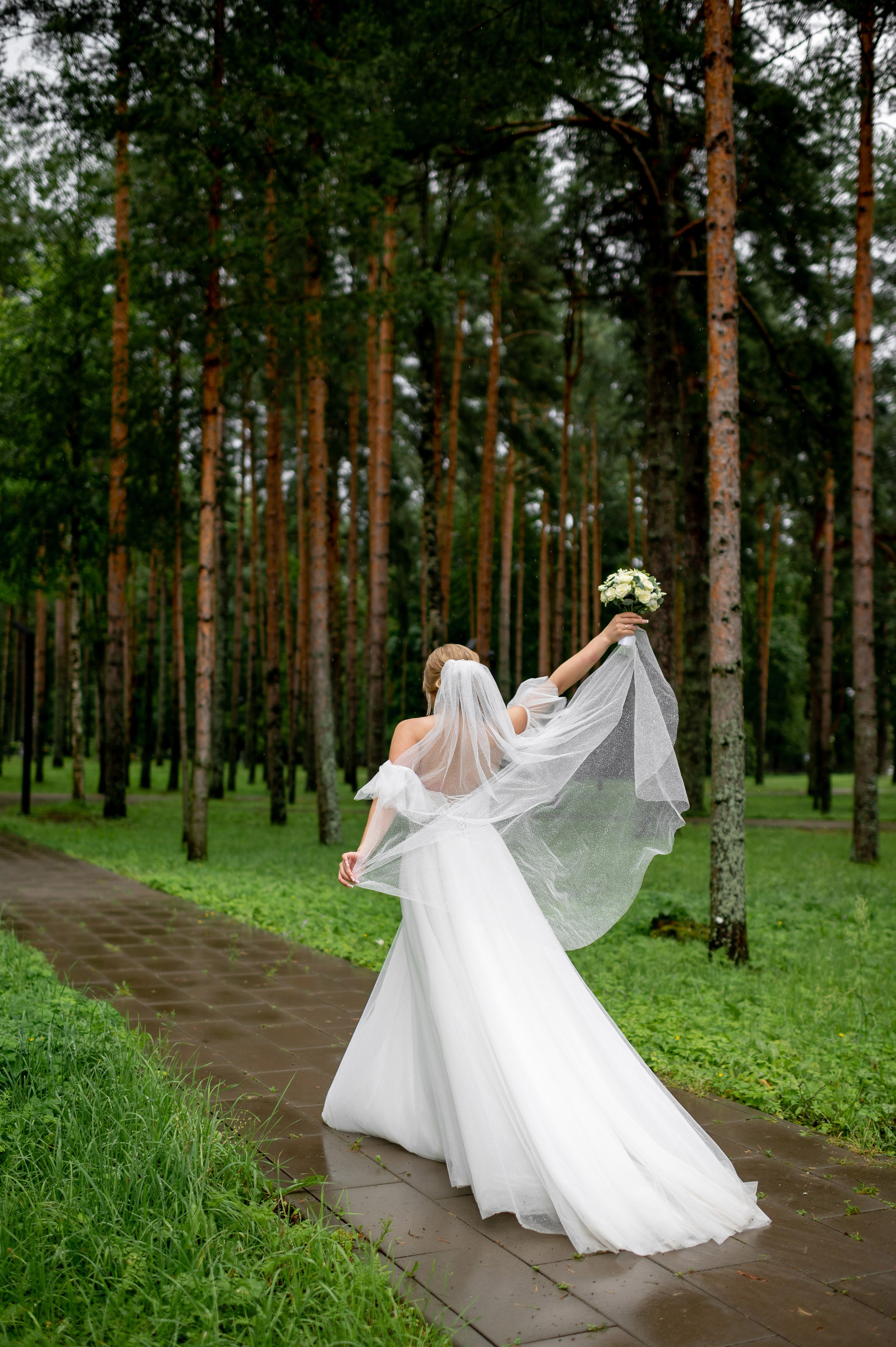 Ксения и Владислав (фотосессия в ЗАГСе и парке города Кингисеппа). Портретный, семейный и свадебный фотограф в Санкт-Петербурге и в Пушкине Ширяев Денис