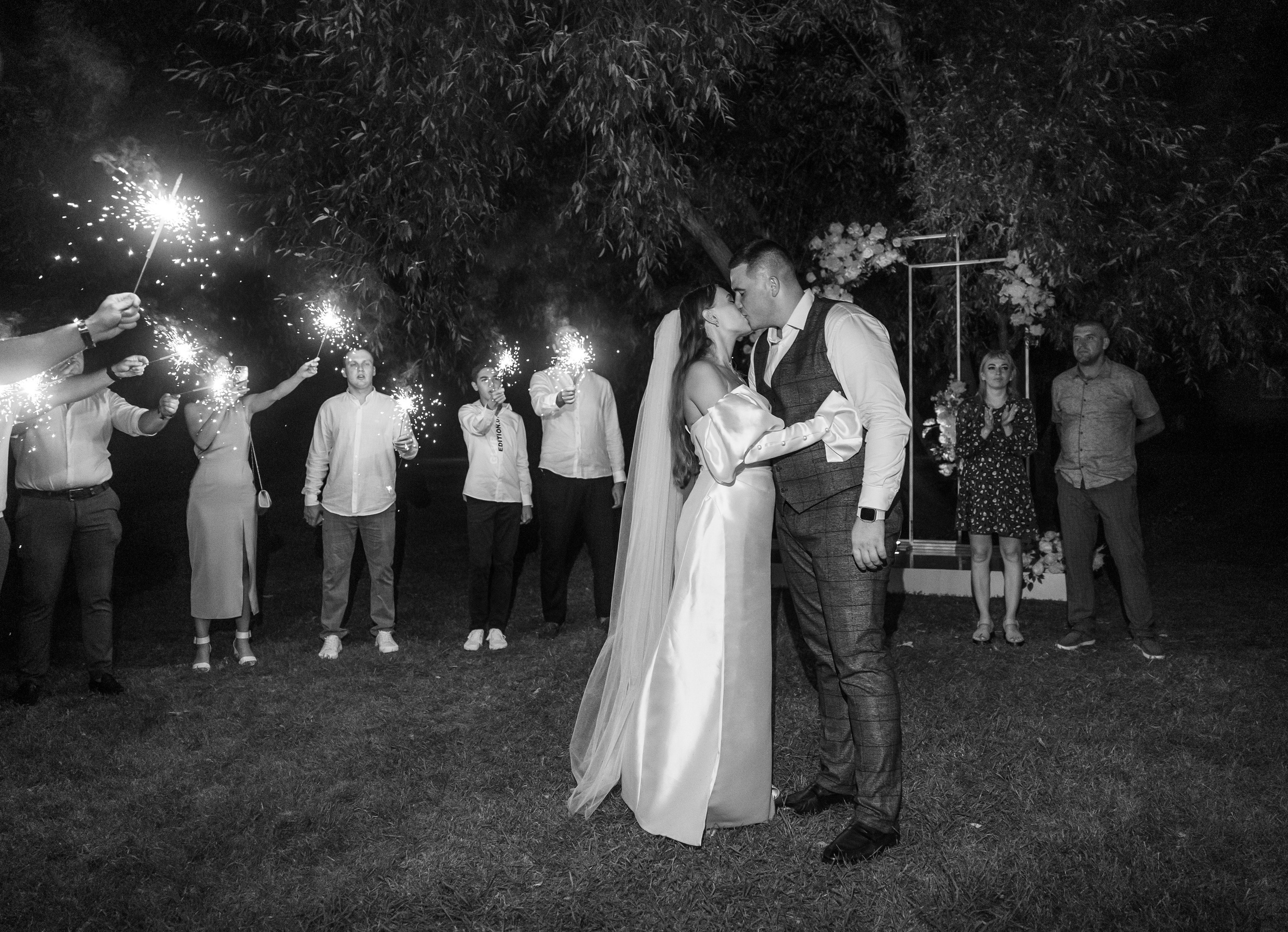 Михаил и Анастасия. Фотограф Петров Александр Свадьбы, Съемка в студии, Выпускные альбомы г. Балашов