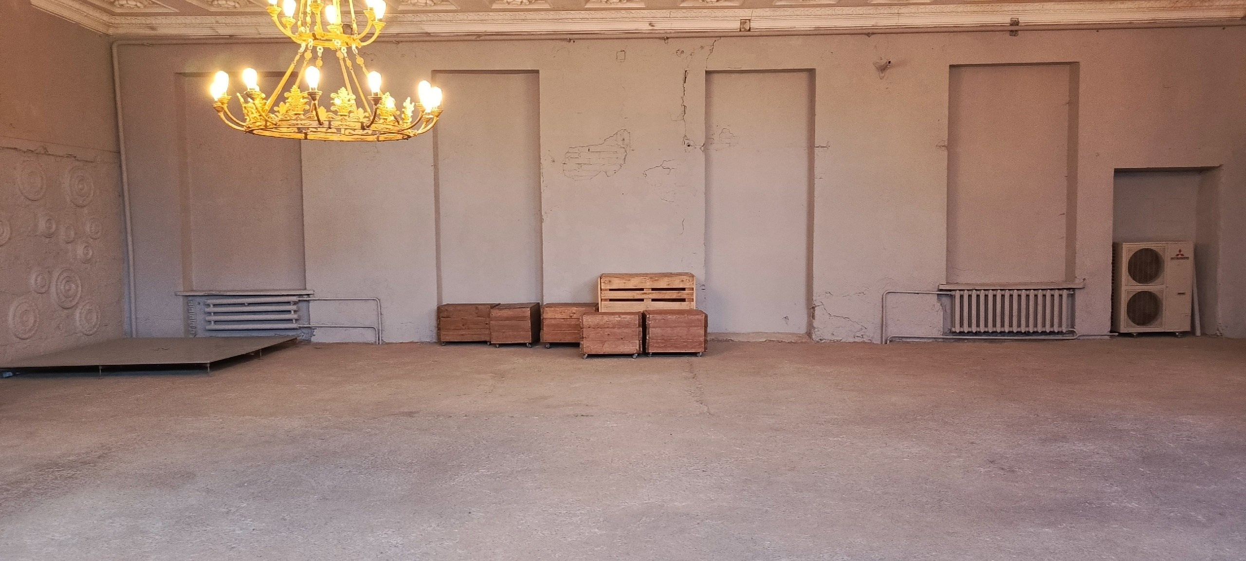 Зал «Стройка» 440 м²