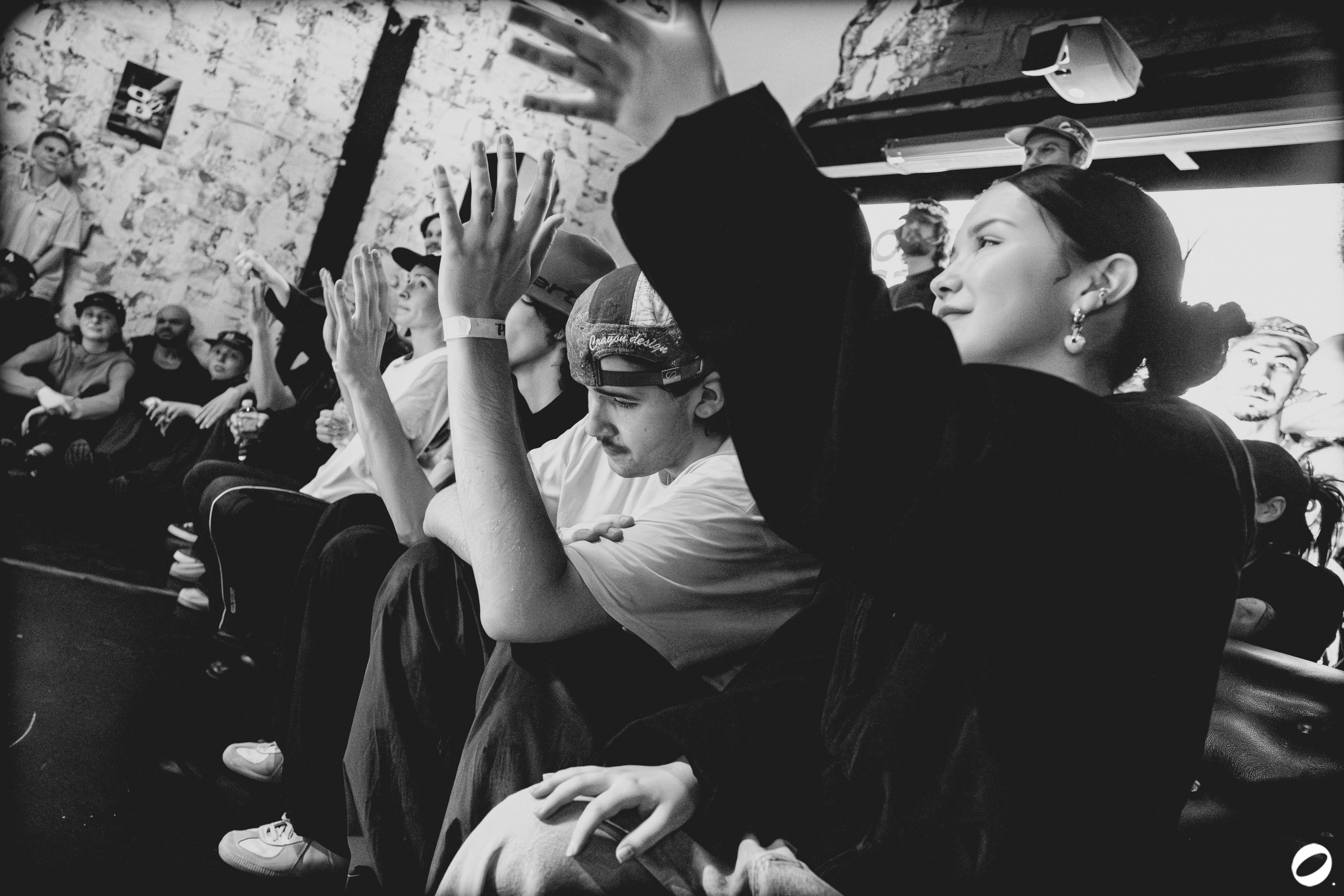ODD.CLUB 04/04 (@youlovebu). Соня бу тебя сфоткала