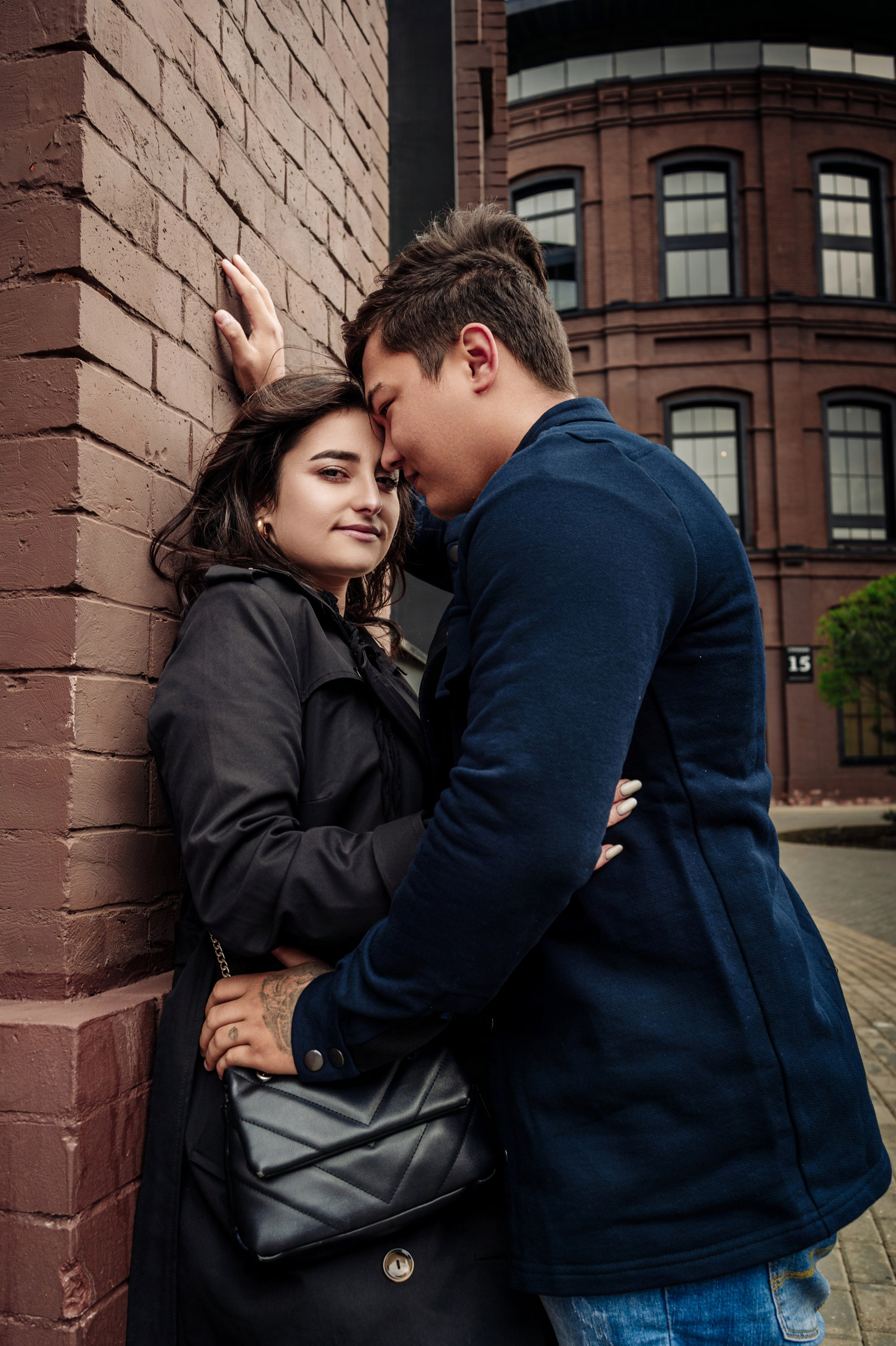 Love Story в бизнес-квартале Арма. Свадебный фотограф в Москве Kira Sekira