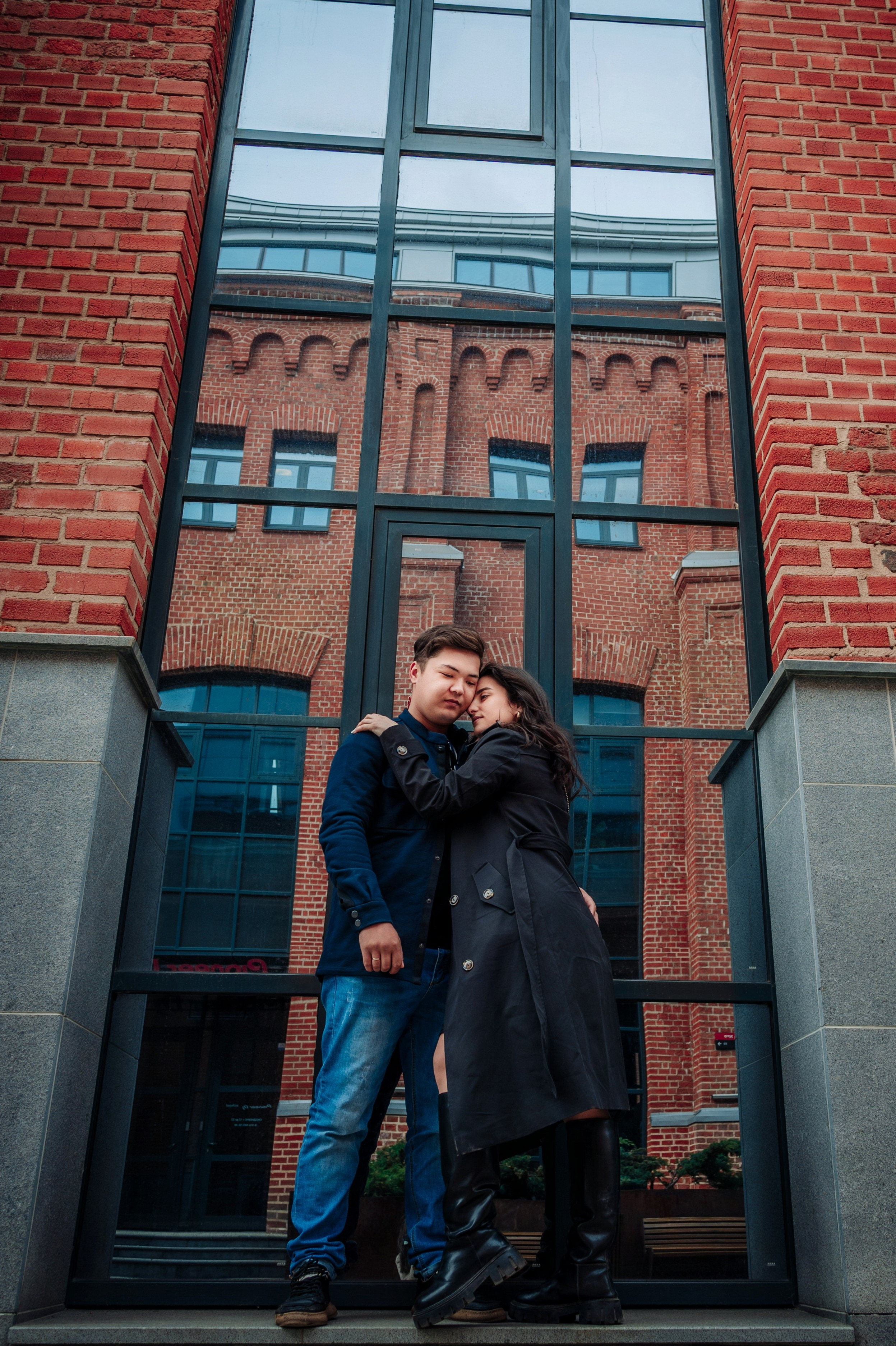 Love Story в бизнес-квартале Арма. Свадебный фотограф в Москве Kira Sekira