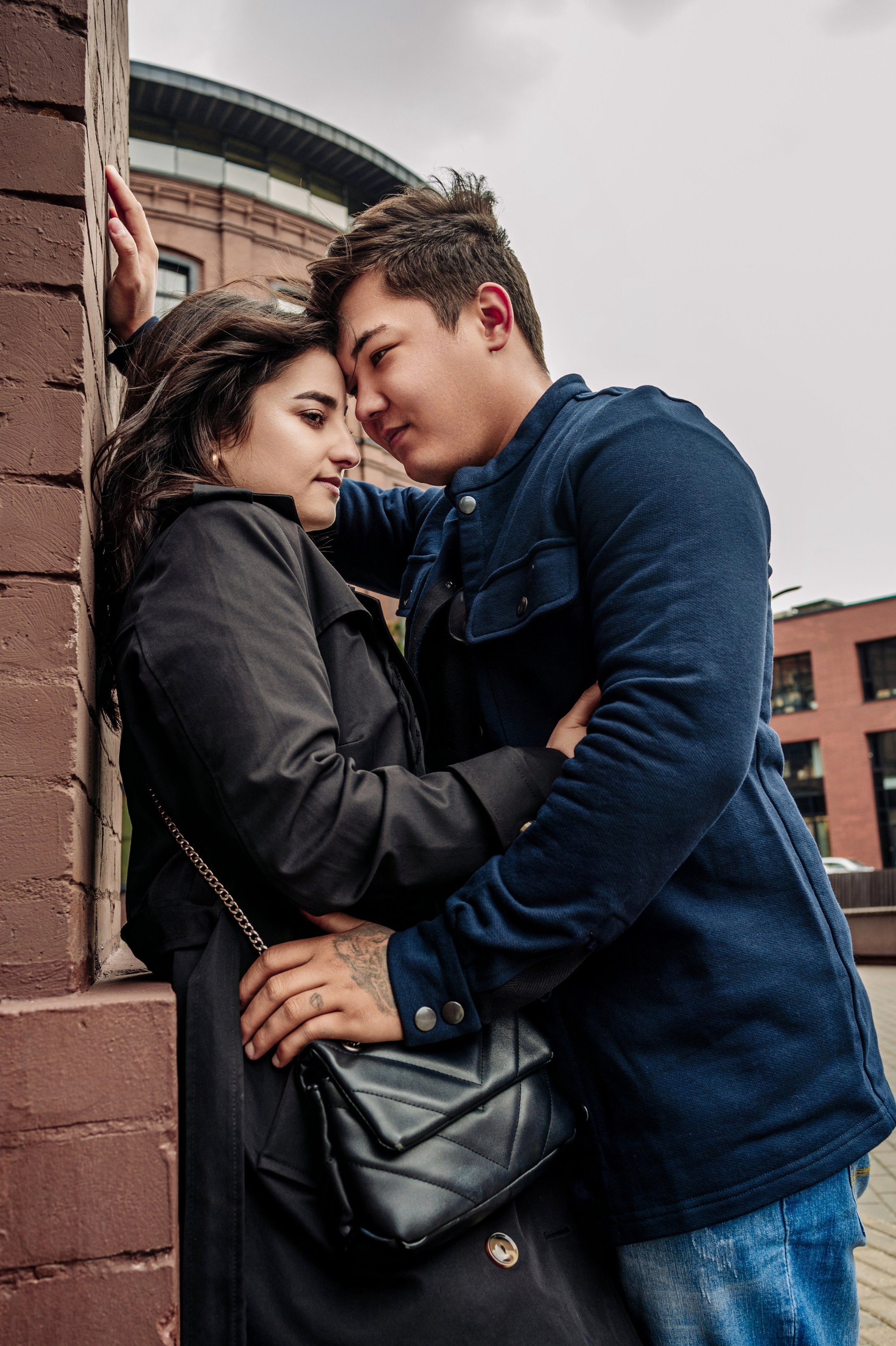 Love Story в бизнес-квартале Арма. Свадебный фотограф в Москве Kira Sekira