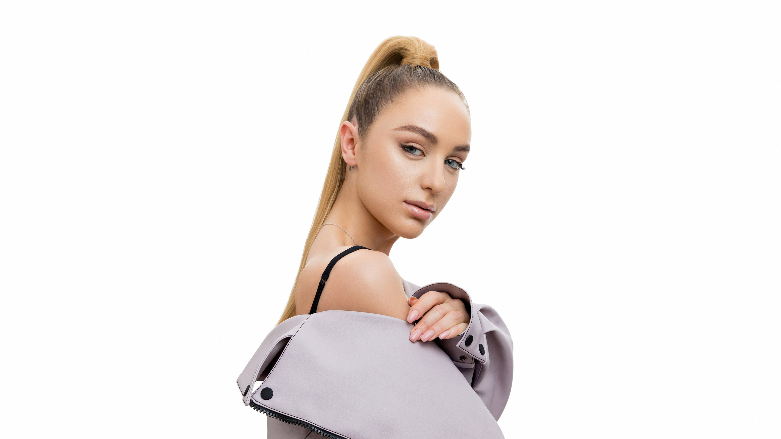 МАРИ КРАЙМБРЕРИ. NIKITA NEVANOV