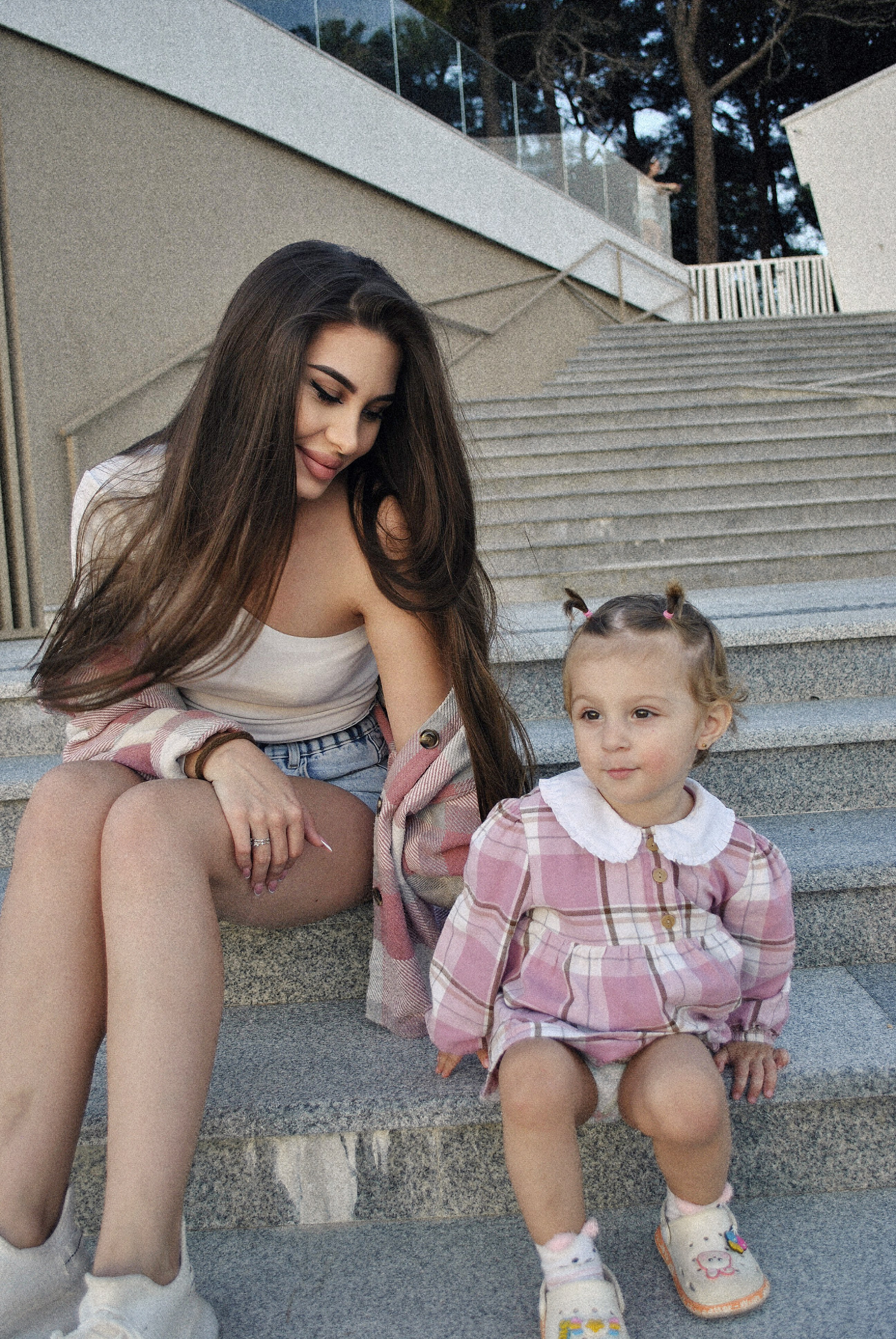 Анастасия и дочь. Фотограф Мария Мусаелян