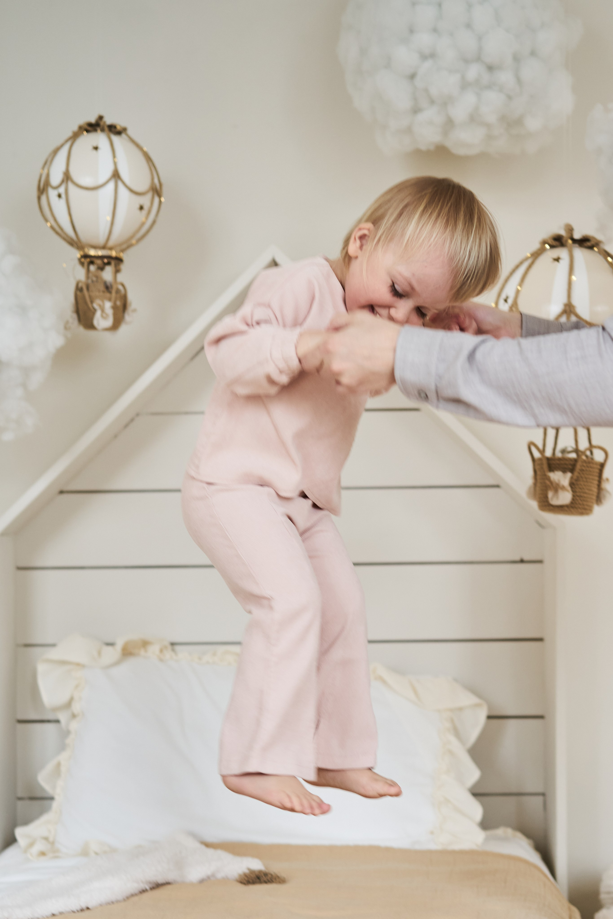 Семейная фотосессия в студии. Фотограф Екатеринбург Кокшарова Александра