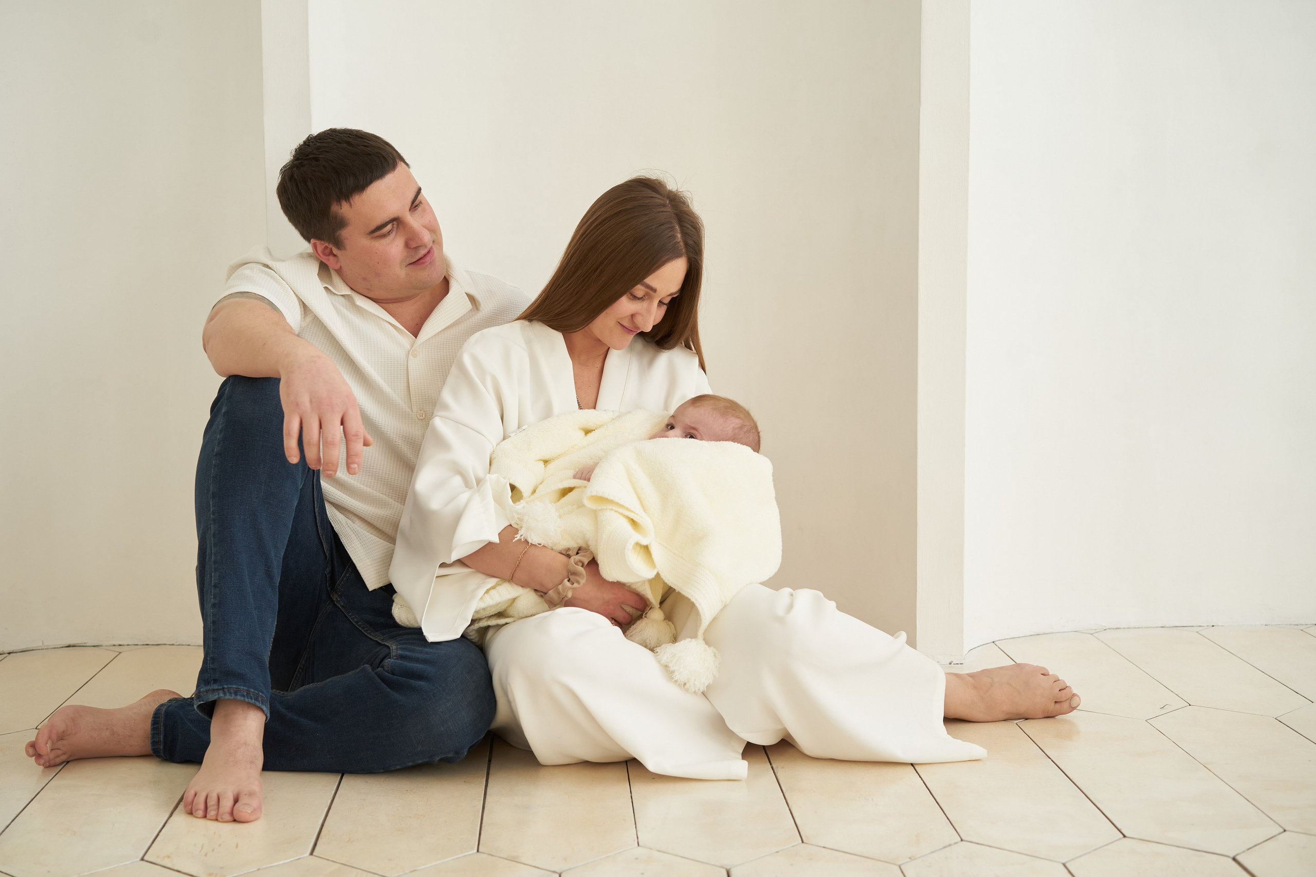 Семейная фотосессия в студии. Фотограф Екатеринбург Кокшарова Александра