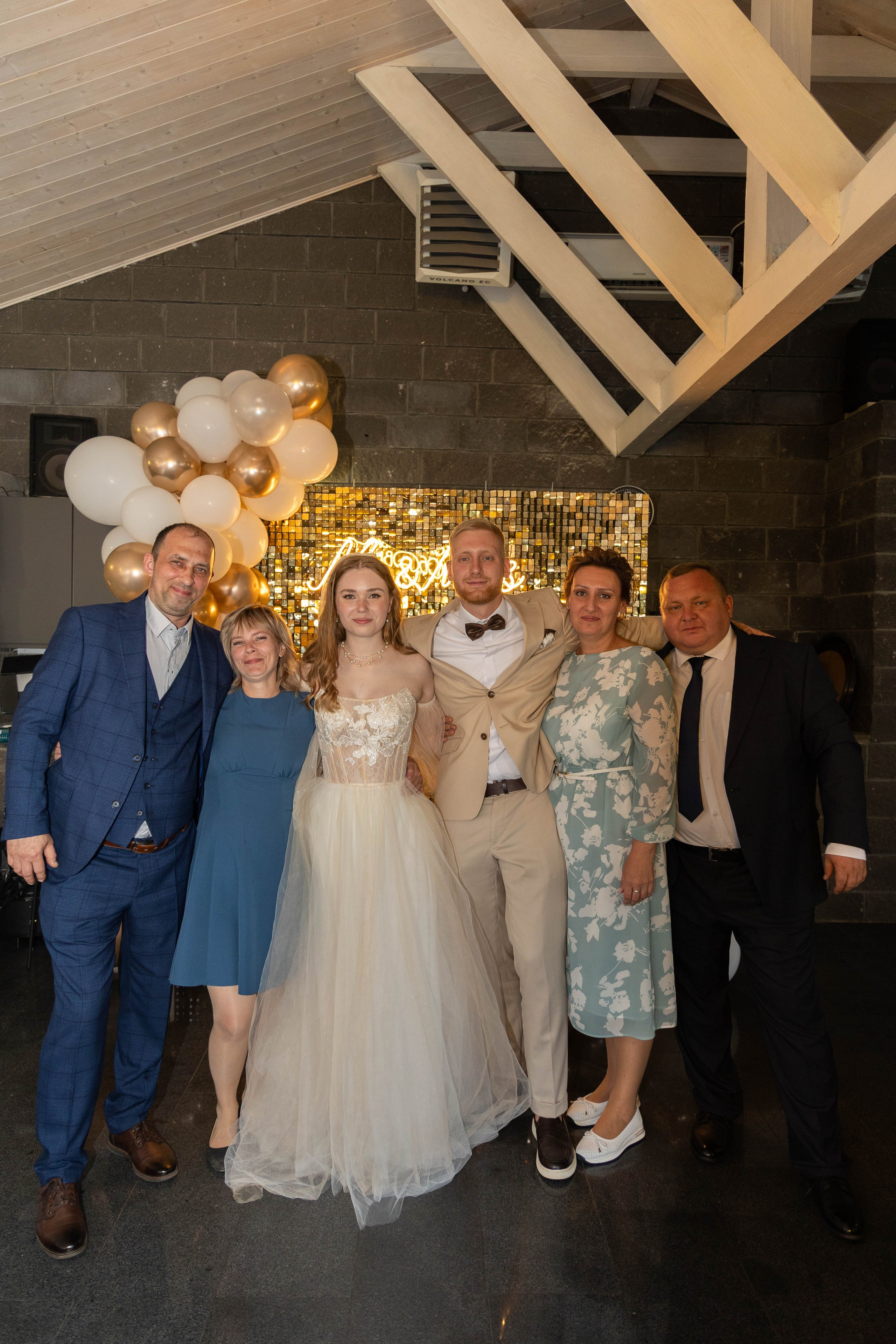 Свадебная фотосессия свадебный фотограф Татьяна Марсуверских свадебная фотопрогулка Москва Жуковский. Фотограф для маркетплейсов, фотоуслуги в Жуковском Татьяна Марсуверских