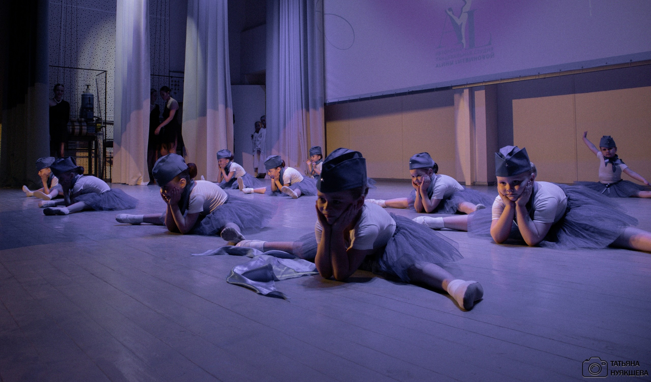 Отчетный концерт танцевальной студии Алины Литвиновой. Свадебный и семейный фотограф Татьяна Нуякшева Новоалтайск — Барнаул