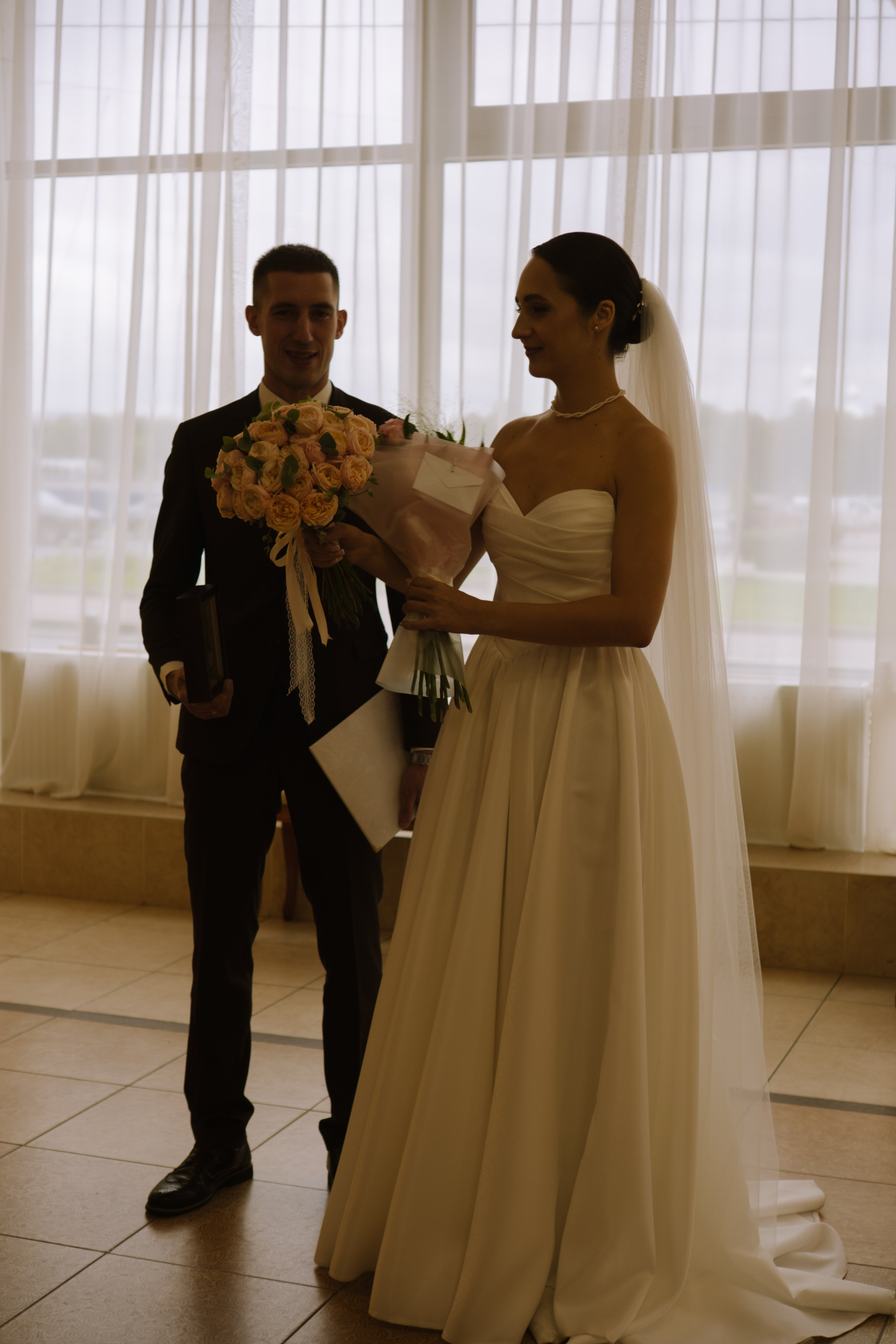 РЕПОРТАЖНАЯ СЬЕМКА В ЗАГСЕ. Профессиональный фотограф, Санкт-Петербург — Виктория Богомолова