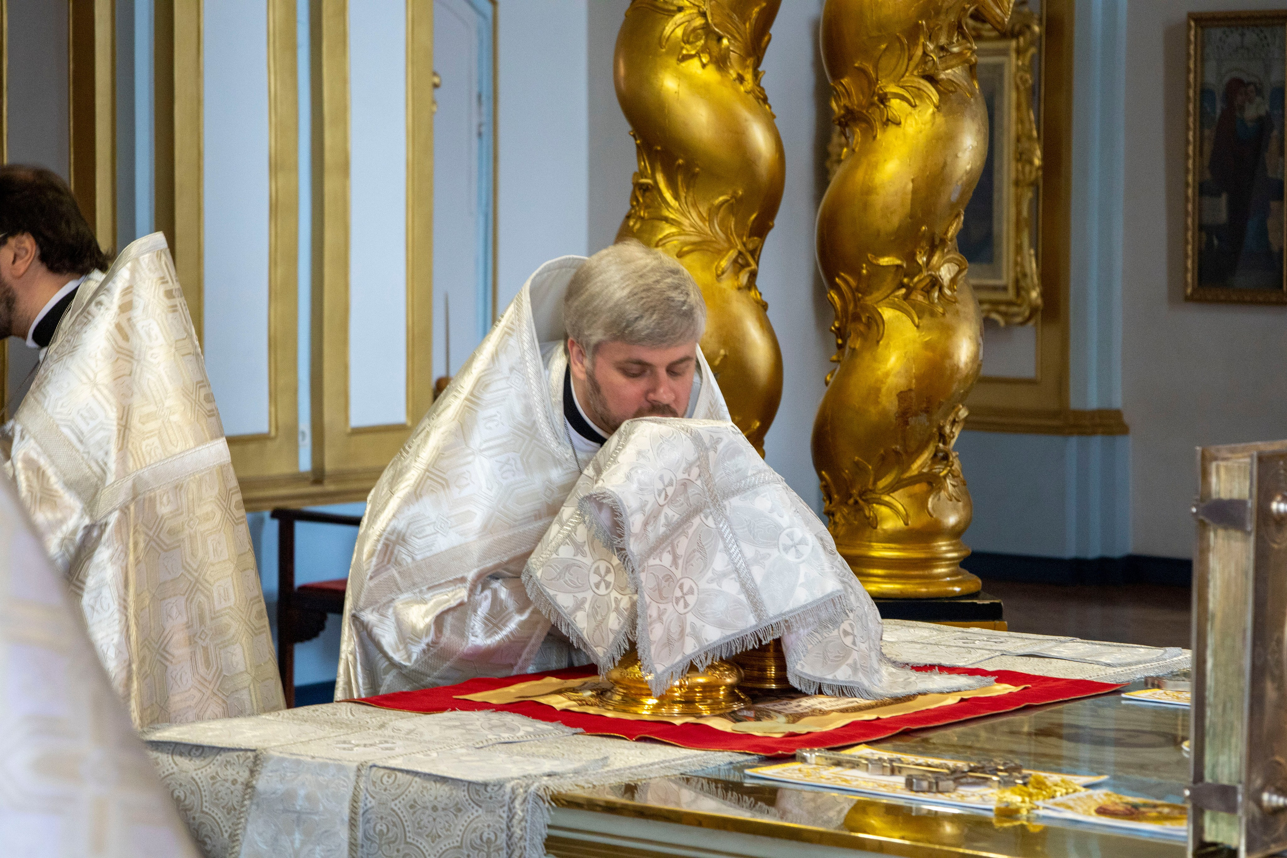 ВЕЛИКАЯ СУББОТА. НИКОЛО-БОГОЯВЛЕНСКИЙ МОРСКОЙ СОБОР