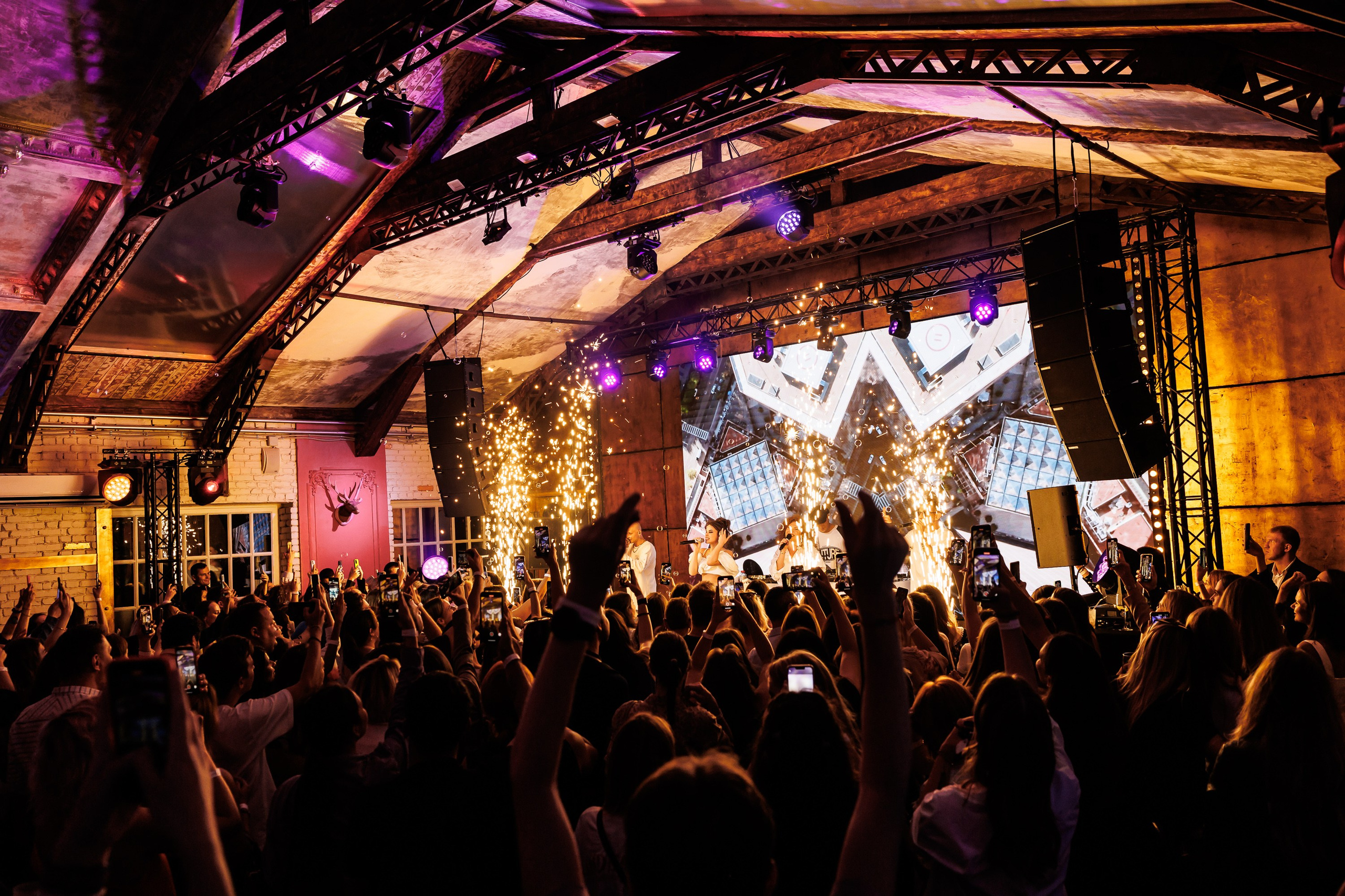 EVEREST VIBE good vibes only 16.08.2023. EVEREST PHOTO REPORT