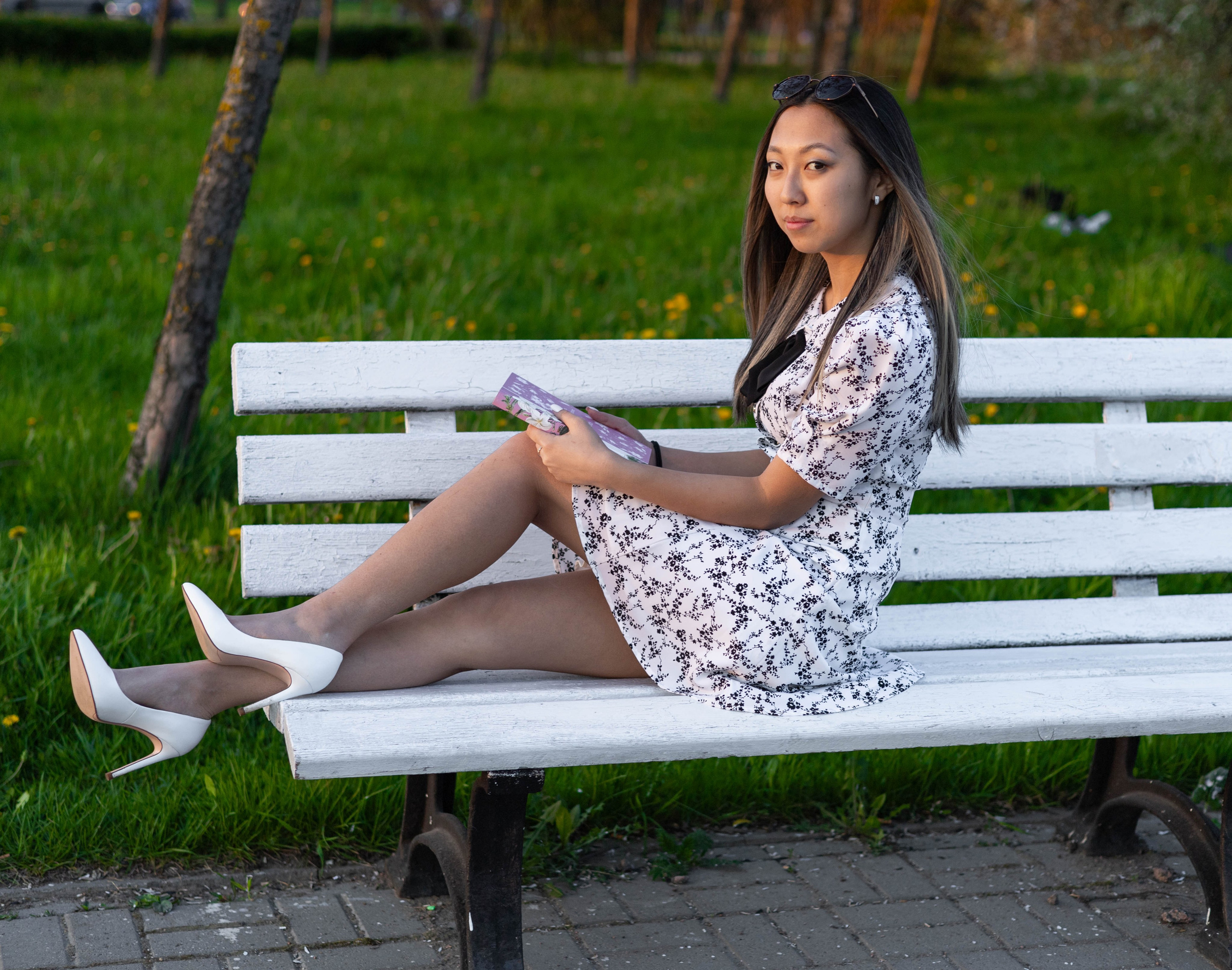 Виктория. Яблоневый сад. Портретный фотограф Панферова Регина г. Санкт-Петербург, г. Казань