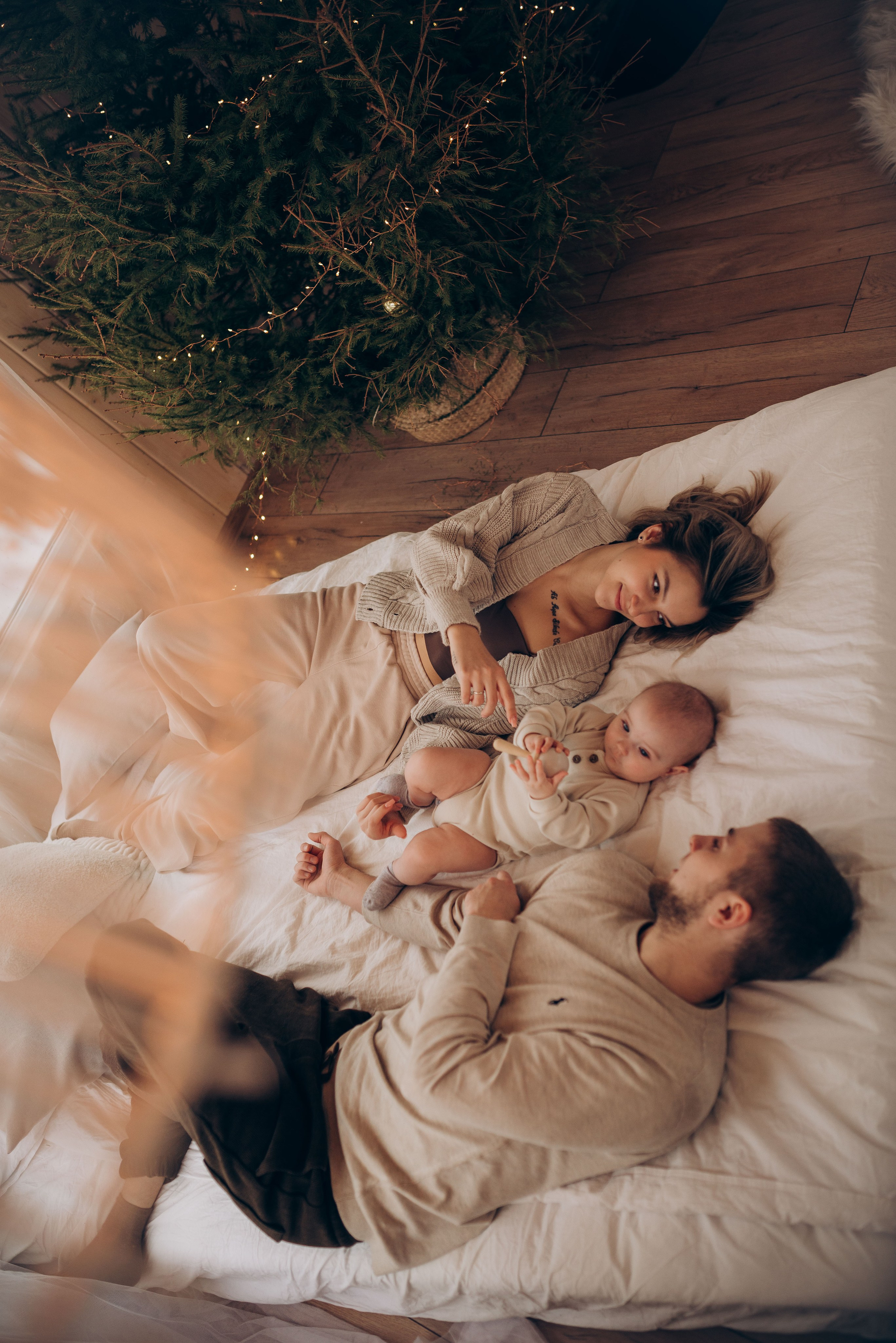 Семейная новогодняя фотосессия в студии. Семейный фотограф в Домодедово и Москве Елена Пичугина