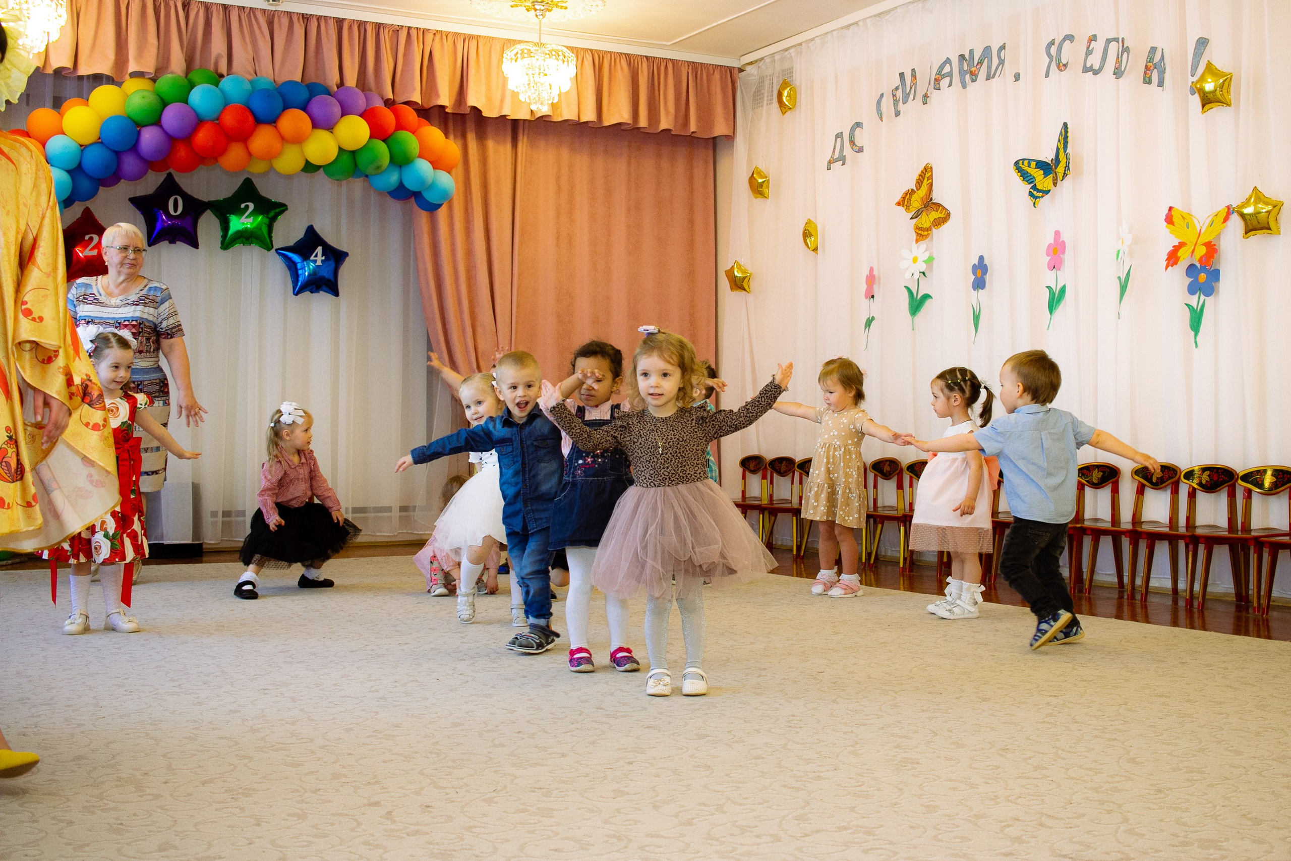 Утренник в яслях. Фотограф Великий Новгород Татьяна Чиглинцева