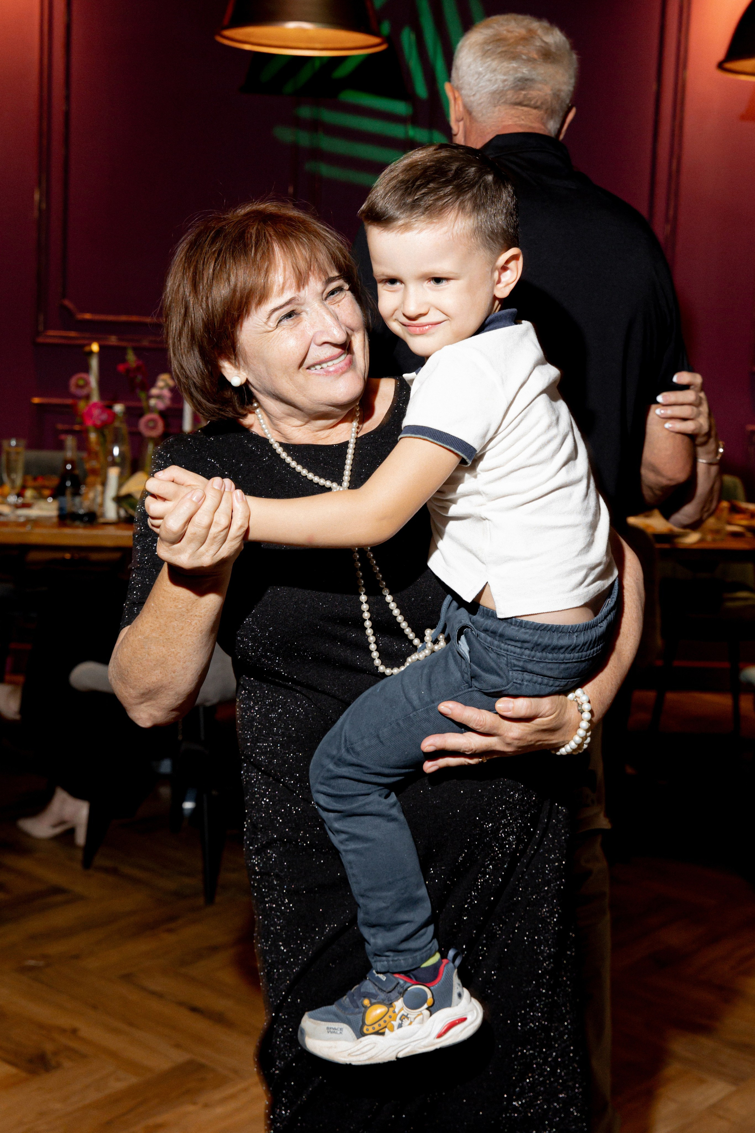 Профессиональная фото- видеосъемка на годовщину свадьбы в Краснодаре. Свадебный фотограф и видеограф Краснодар, Ростов, Сочи, Новороссийск