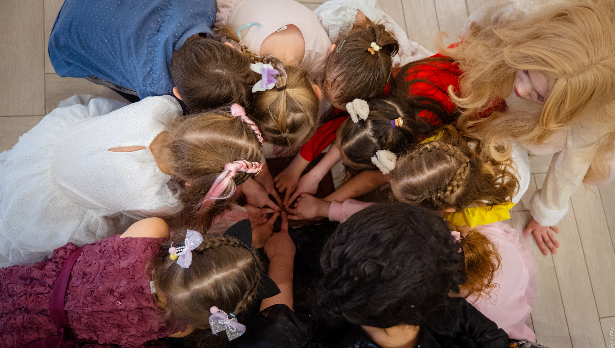 День рождения Алисы в «Апельсине». Фотограф мероприятий и студийные съёмки в Челябинске Евгения Foxy