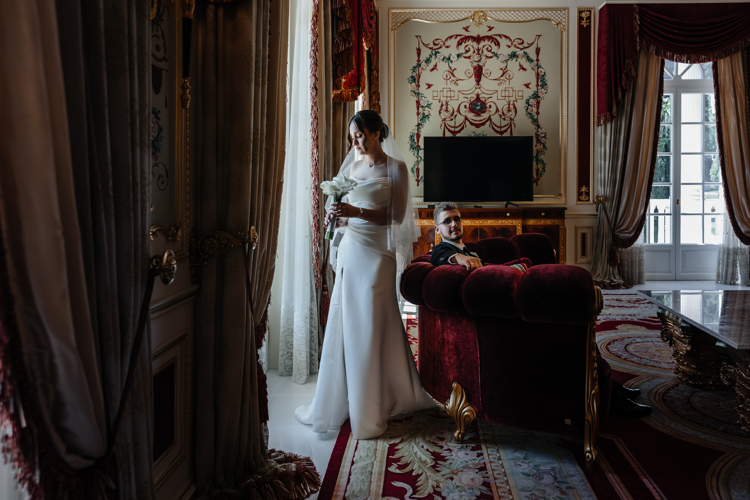 Анонс свадьбы Иры и Никиты. Прогулка в отеле Крымский Бриз. Свадебный фотограф в Крыму и Севастополе Ольга Баскакова