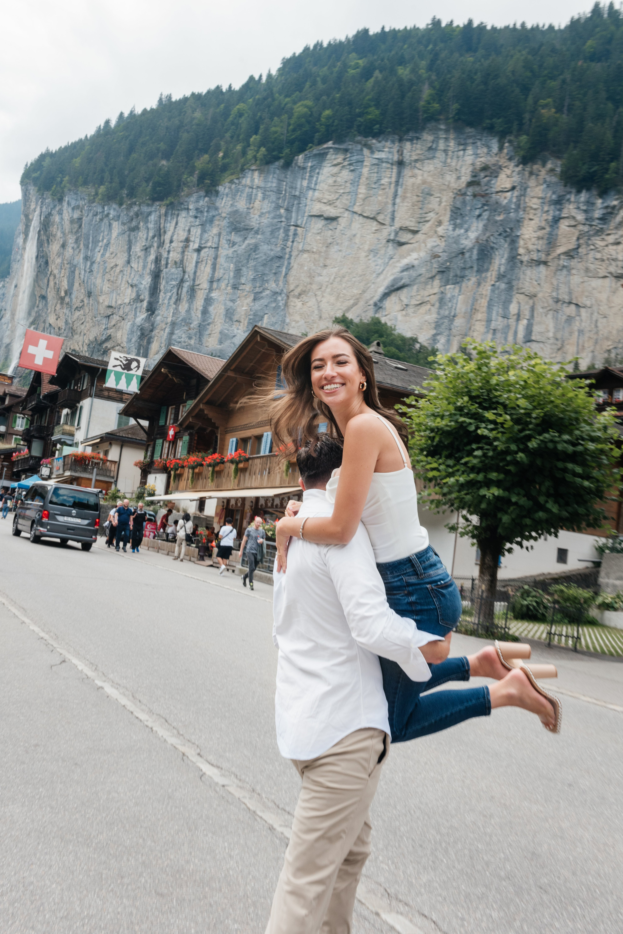 Brittany & Joseph (Iseltwald, Lauterbrunnen). Photographer in Interlaken area