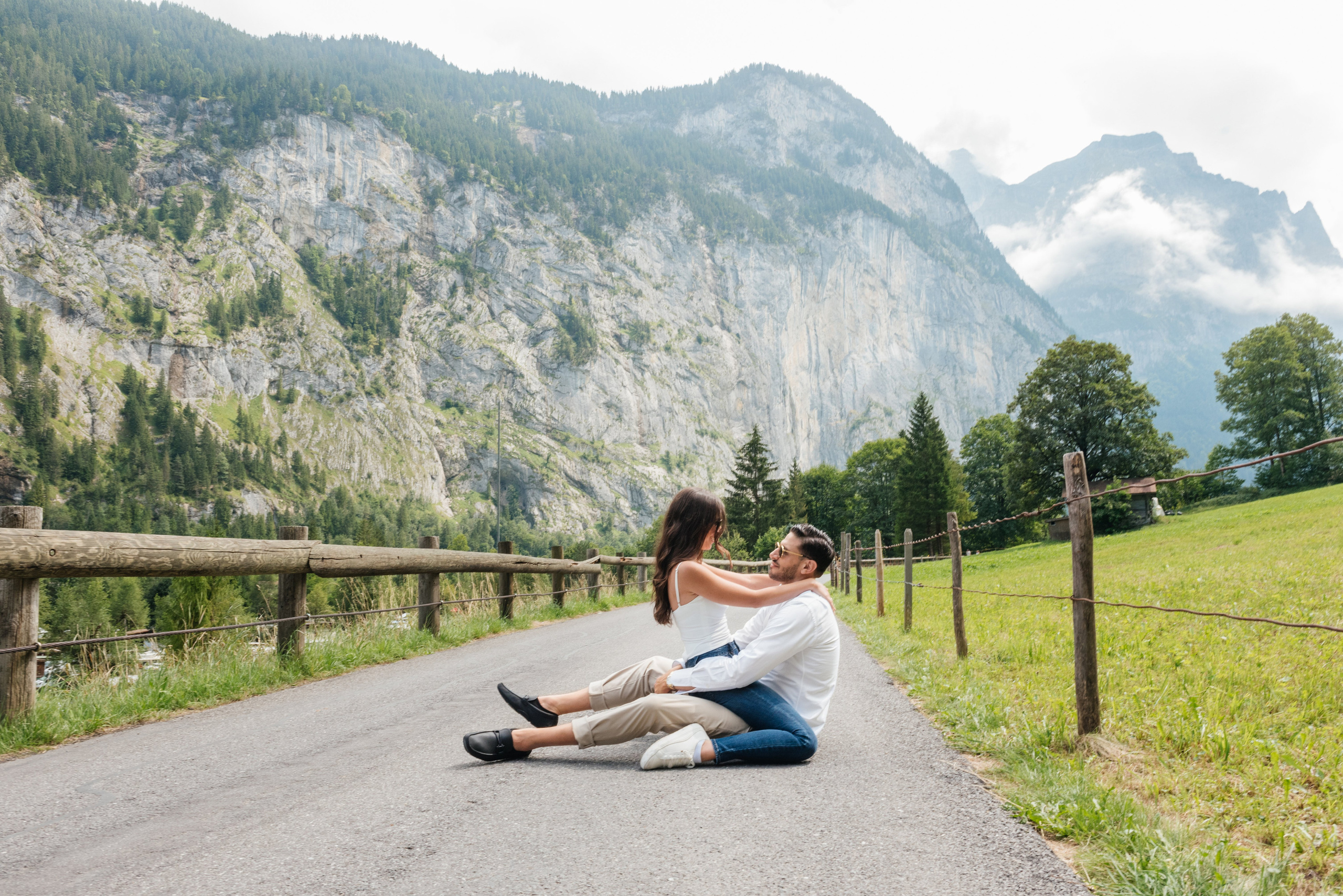 Brittany & Joseph (Iseltwald, Lauterbrunnen). Photographer in Interlaken area