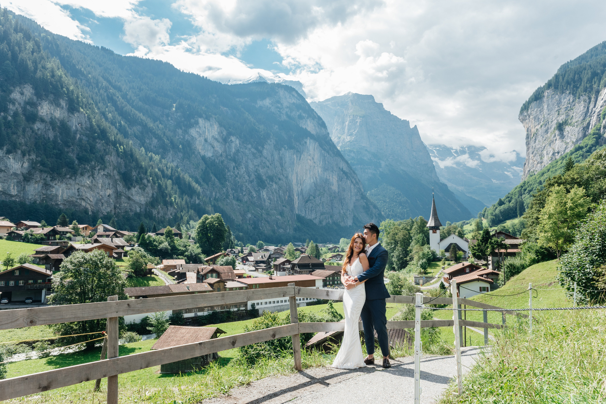 Sherlyn & Jason (Lauterbrunnen). Photographer in Interlaken area