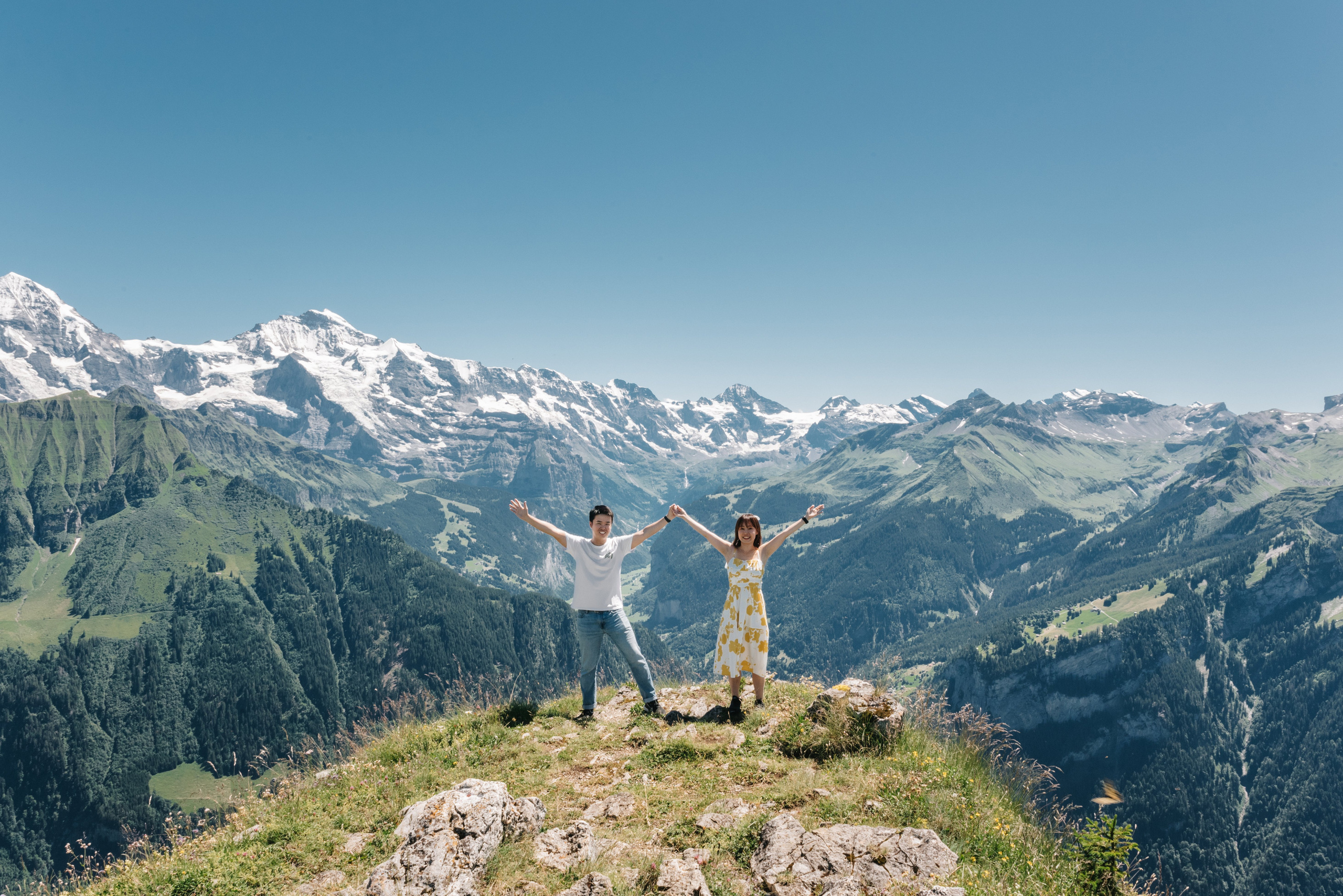 Yvonne & Andrew (Schynige Platte, Brienz). Photographer in Interlaken area