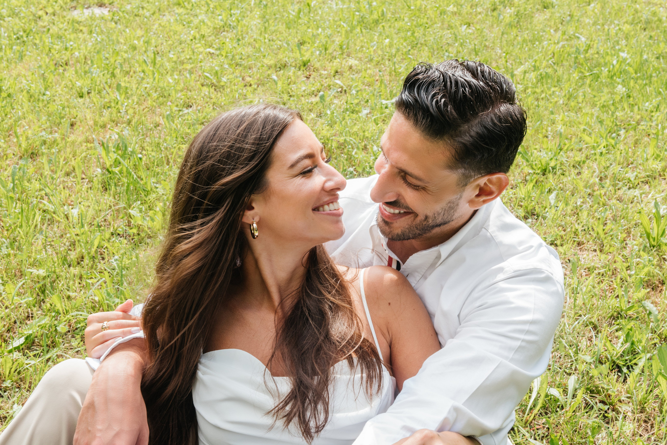 Brittany & Joseph (Iseltwald, Lauterbrunnen). Photographer in Interlaken area