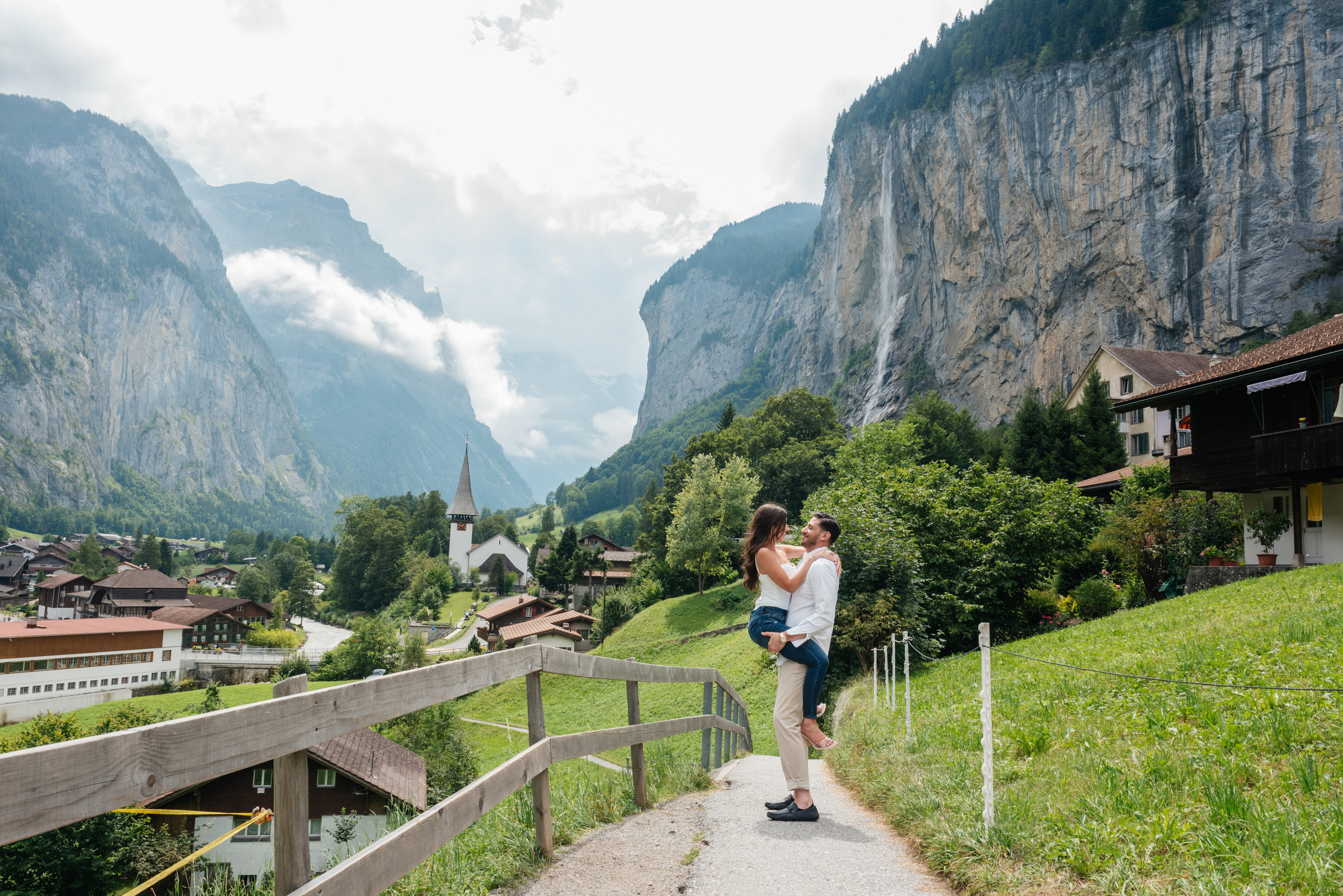 Brittany & Joseph (Iseltwald, Lauterbrunnen). Photographer in Interlaken area