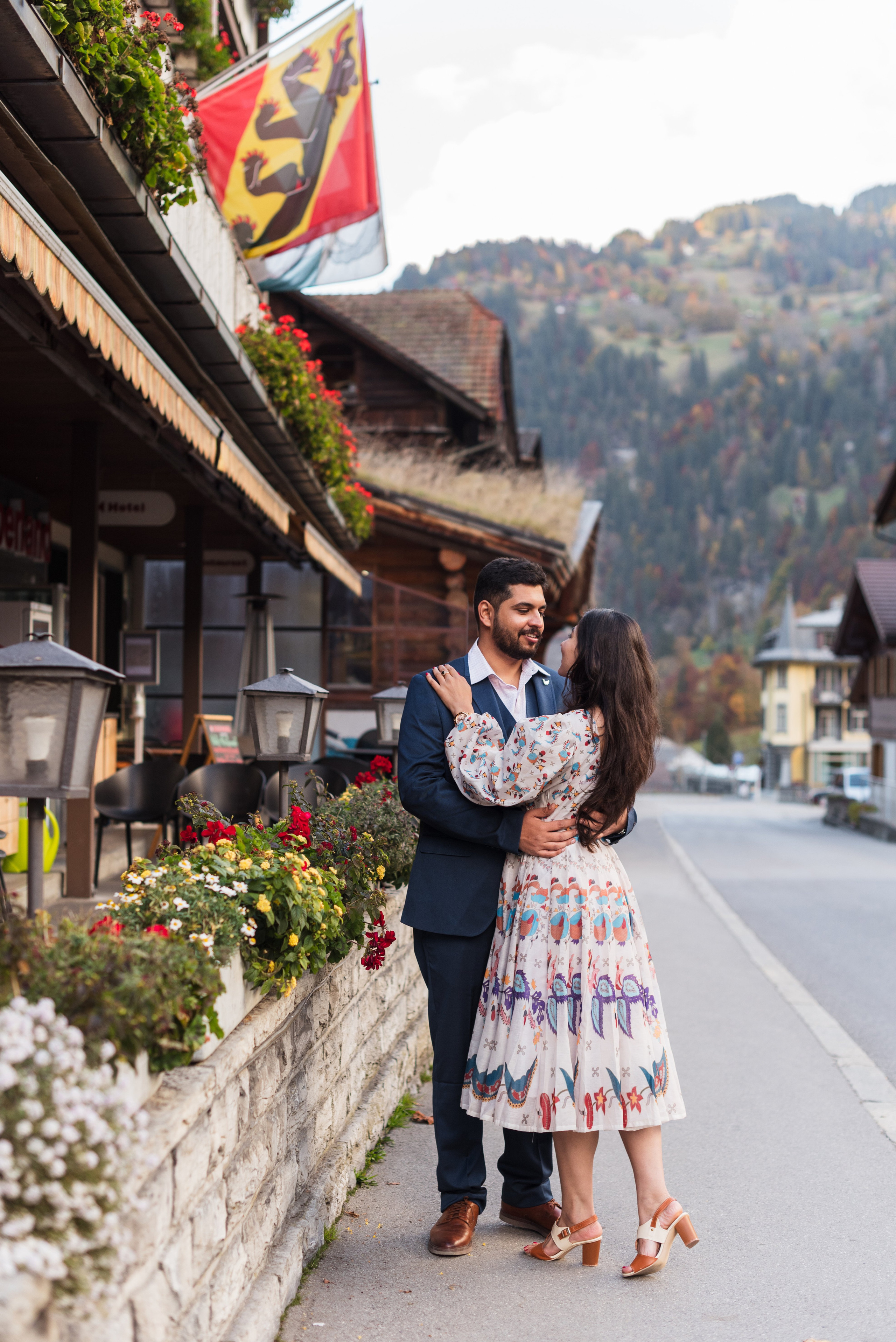 Heena & Aman (Lauterbrunnen, Wengen). Photographer in Interlaken area