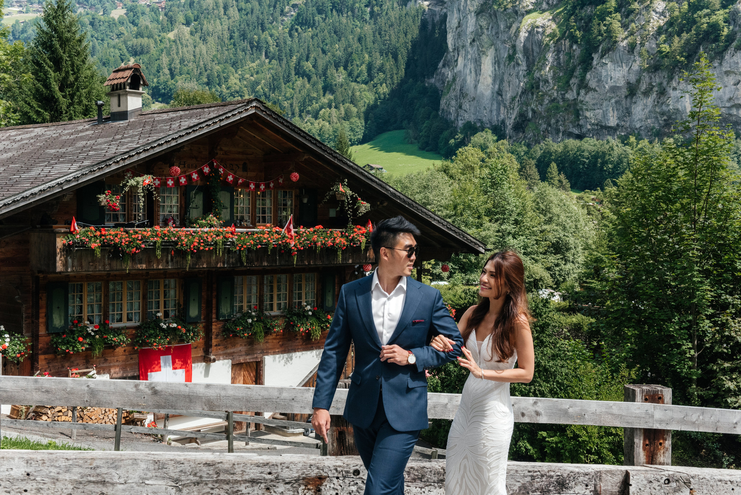 Sherlyn & Jason (Lauterbrunnen). Photographer in Interlaken area