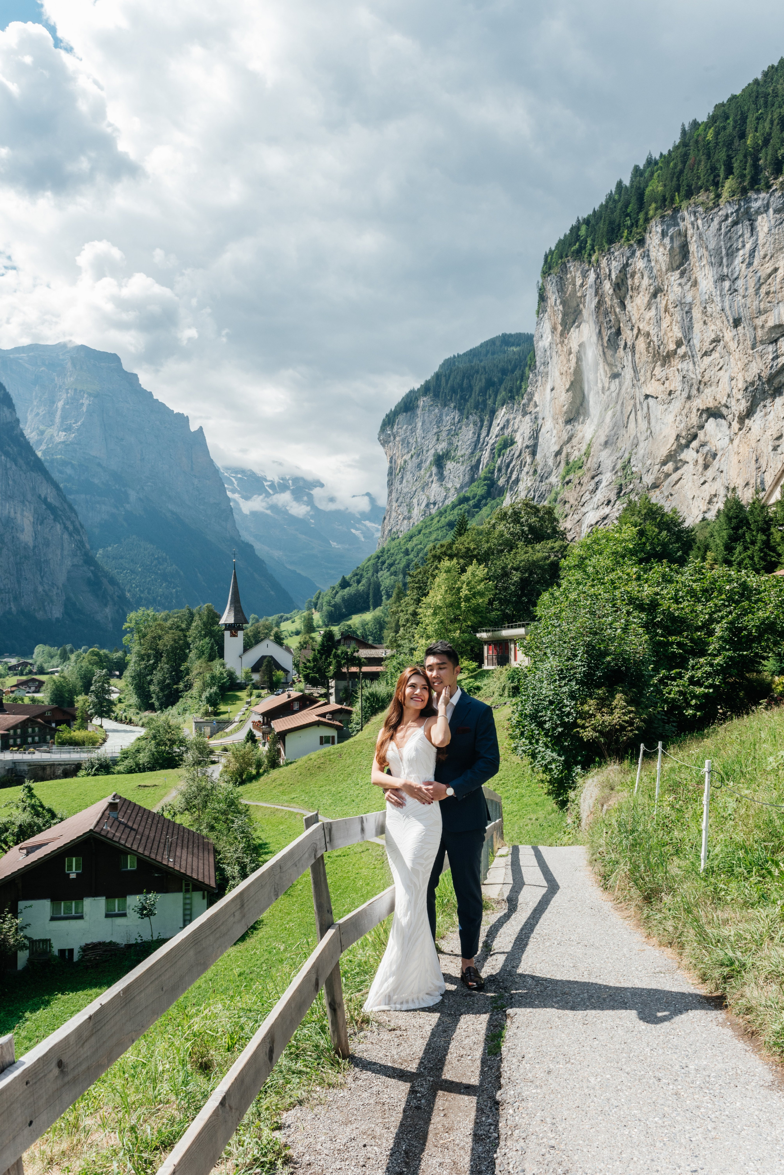 Sherlyn & Jason (Lauterbrunnen). Photographer in Interlaken area