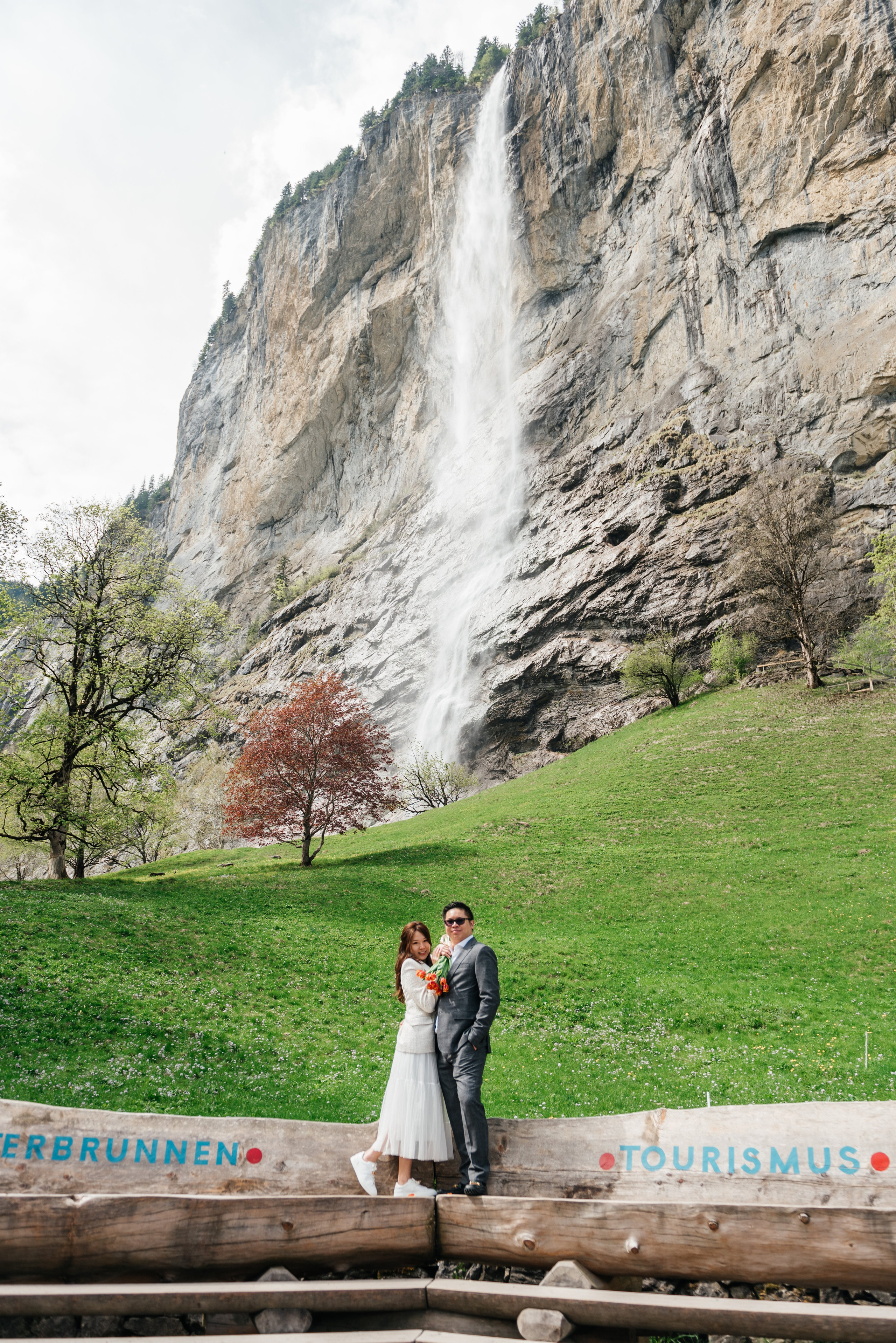 Hazel & Max (Lauterbrunnen, Wengen). Photographer in Interlaken area