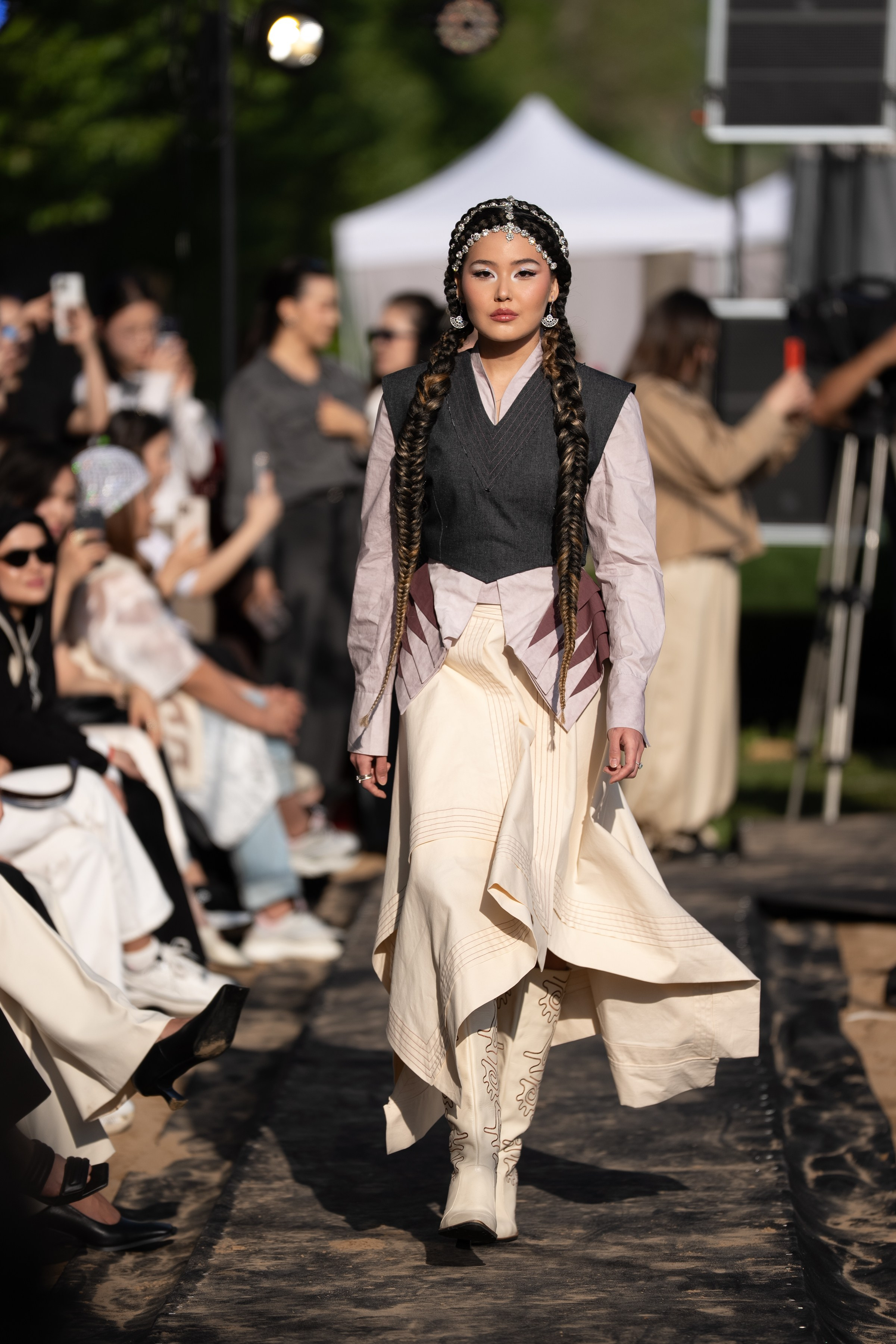 Designer Dariya Kuatzhan. Сайт Алматинского НЮ АРТ, будуар и фэшн фотографа Дениса Карпенко