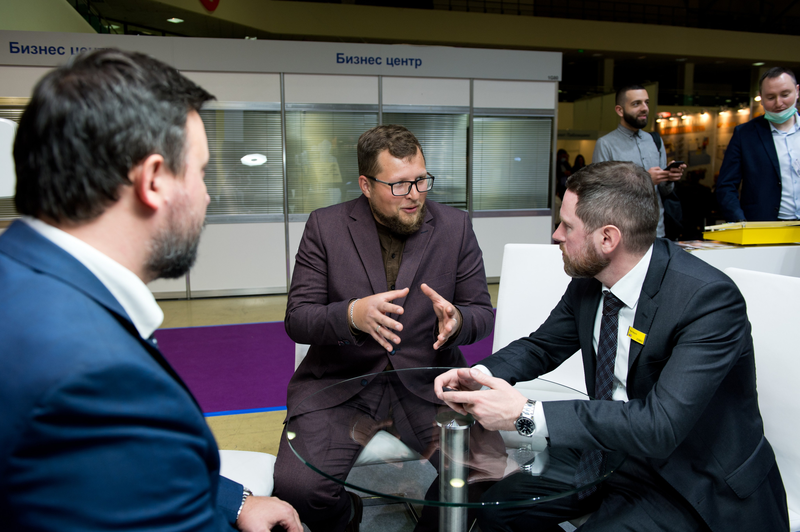 Обзор стенда HORN в рамках выставки «Металлообработка». Репортажный фотограф и видеограф Слава Думчев. Тимбилдинги, отчетники, корпоративы