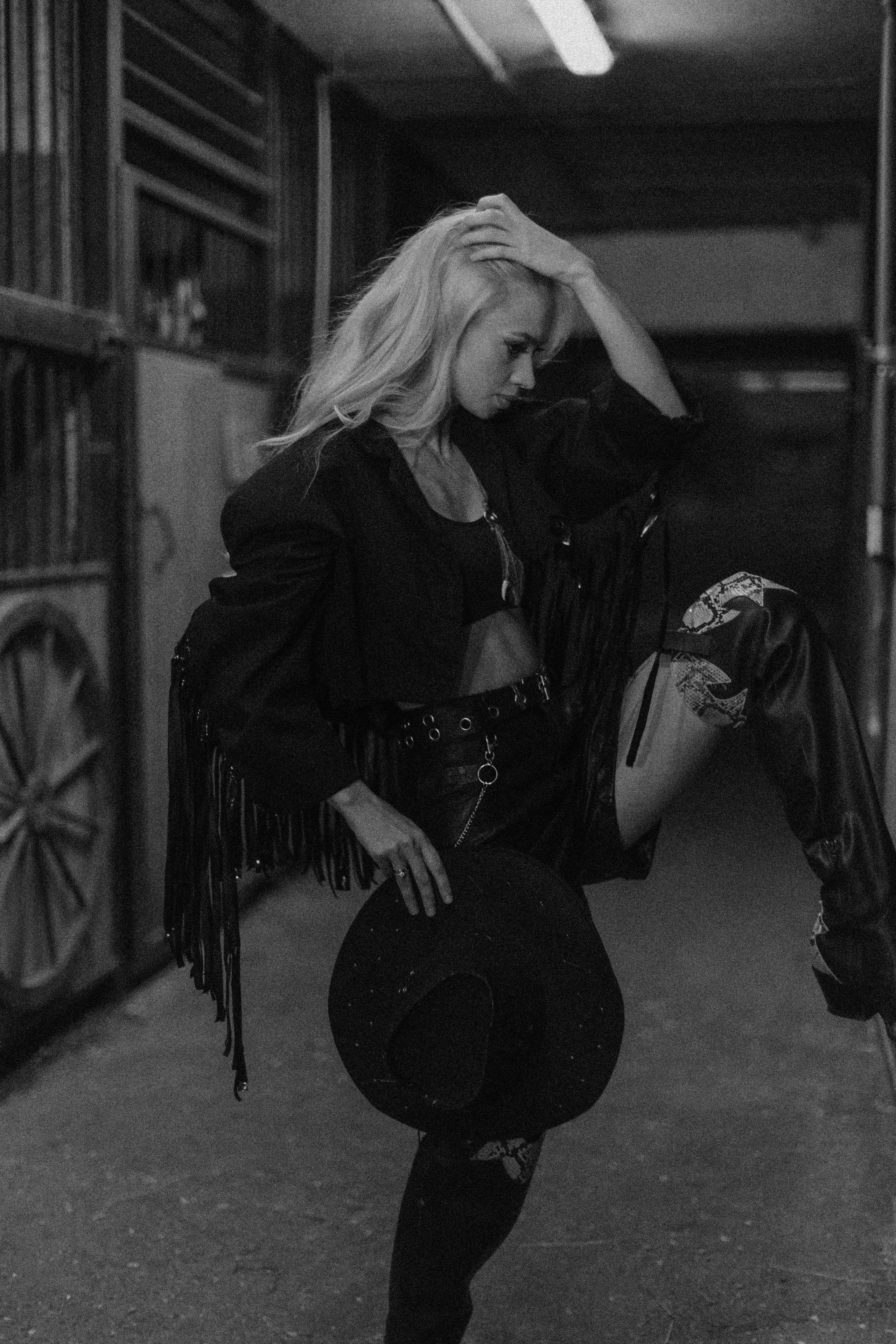 Надя «Вестерн». Павел Померанцев