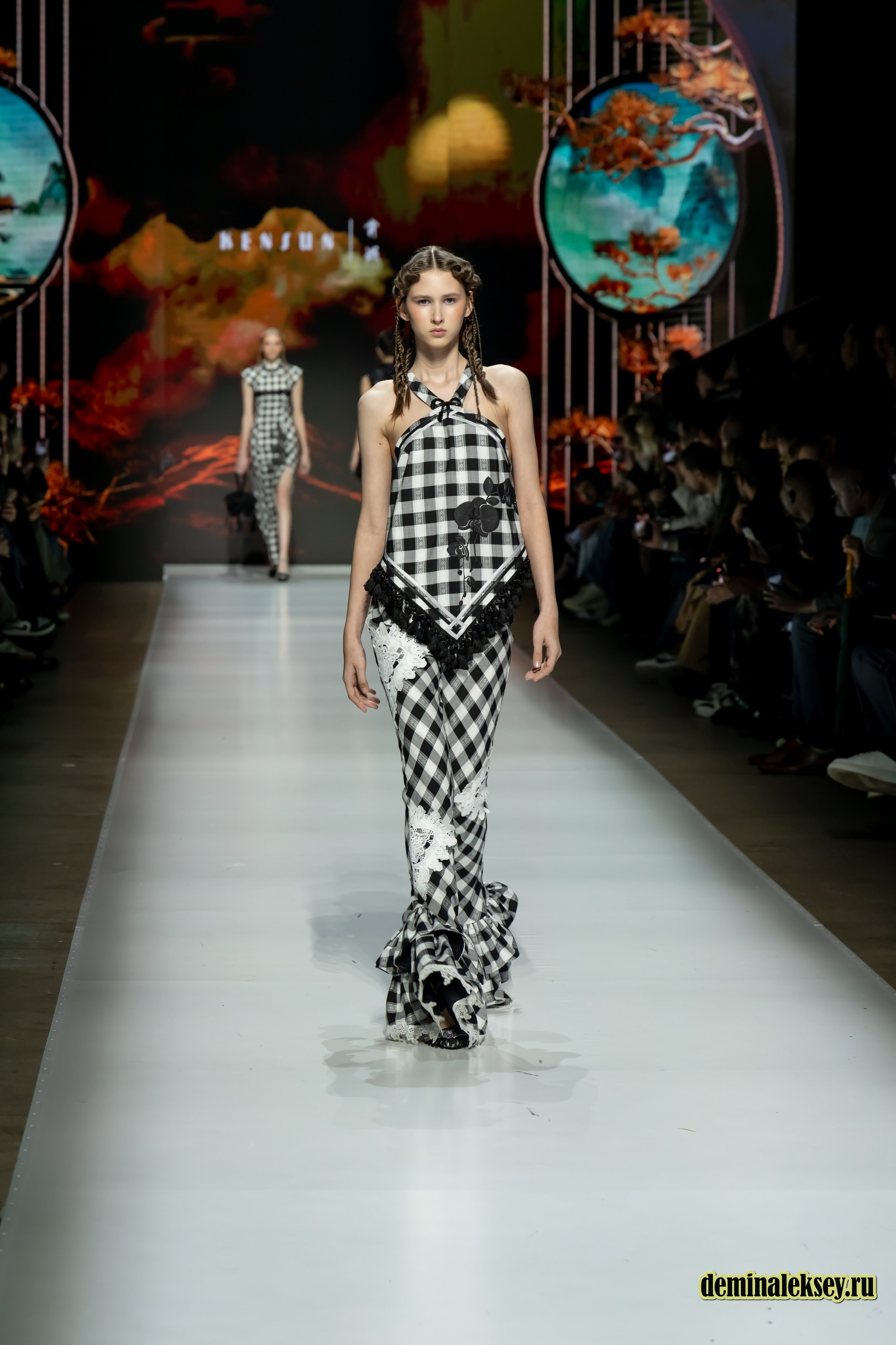 Московская неделя моды 2024 4 октября дизайнер KenSun Китай/China. Репортажный, семейный и студийный фотограф в Москве Демин Алексей