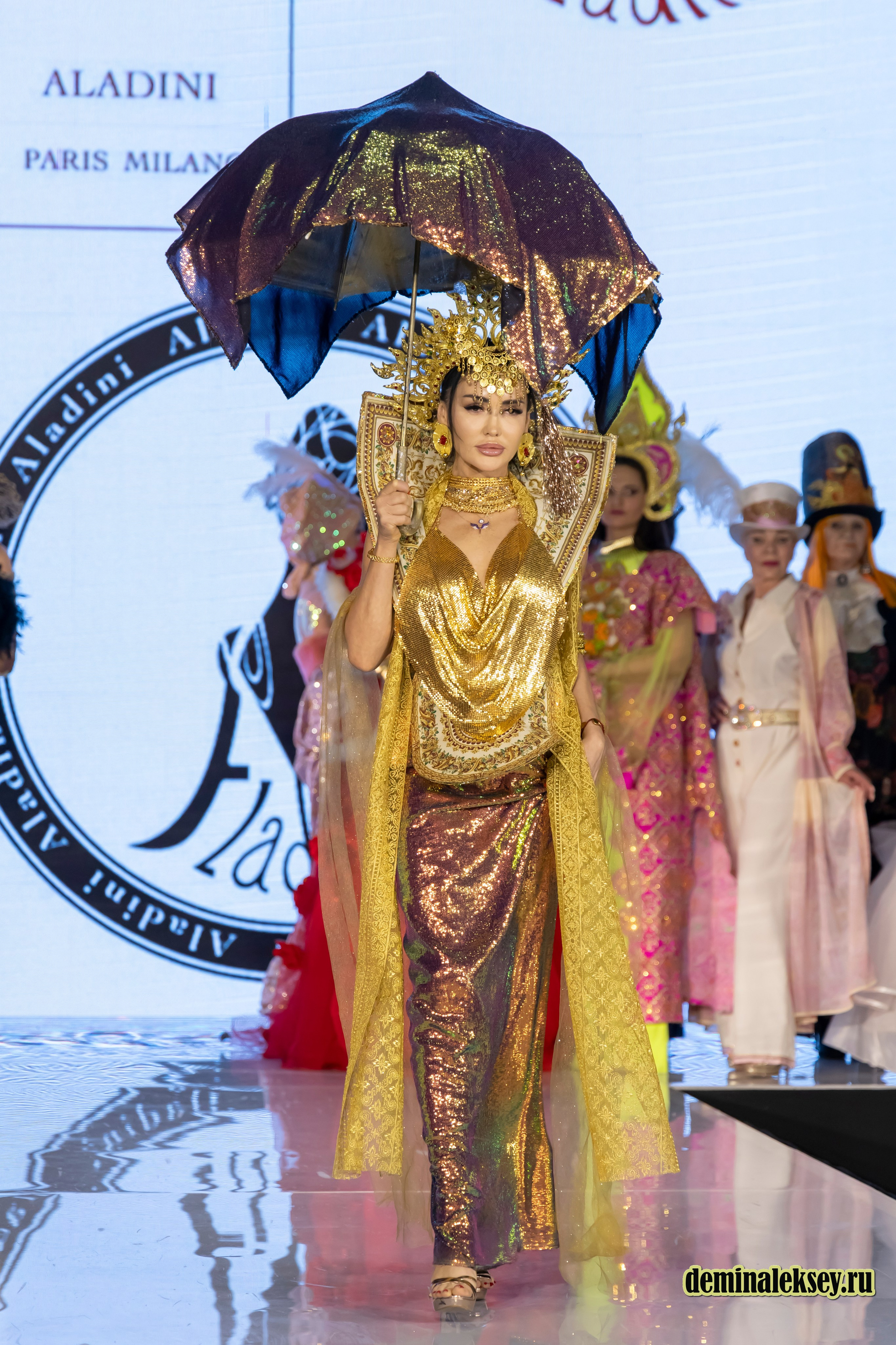 Показ бренда Аладини на выставке Уникальная Россия 2025. Репортажный, семейный и студийный фотограф в Москве Демин Алексей