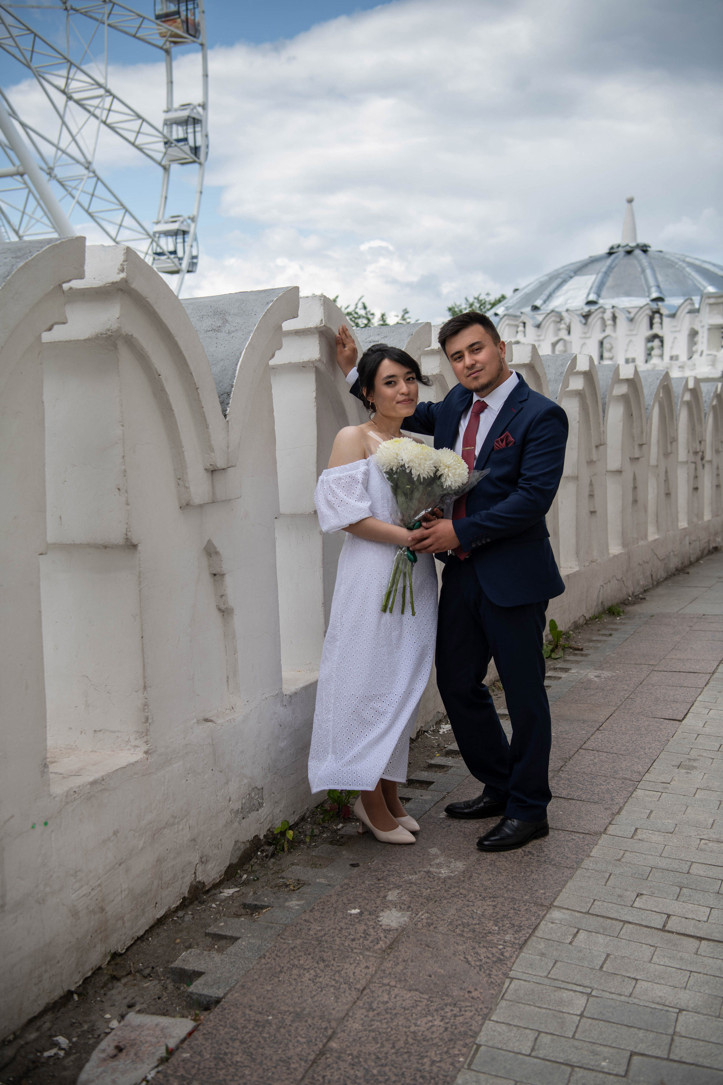 Камолиддин и Ситора, фотосъемка в ЗАГСе и прогулки. Фотограф в городе Электросталь Ногинск Москва — Алексей Закхеев