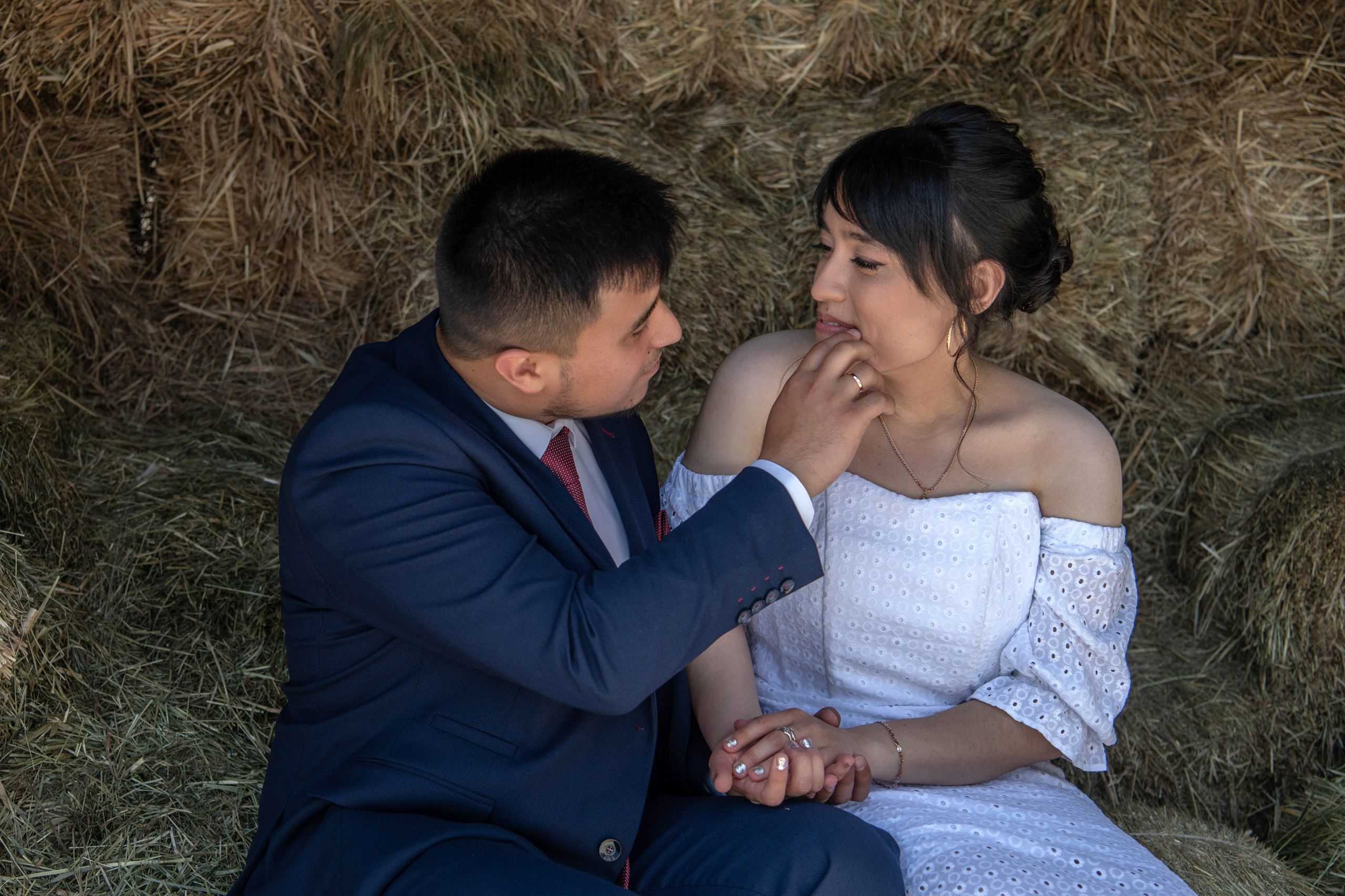 Камолиддин и Ситора, фотосъемка в ЗАГСе и прогулки. Фотограф в городе Электросталь Ногинск Москва — Алексей Закхеев
