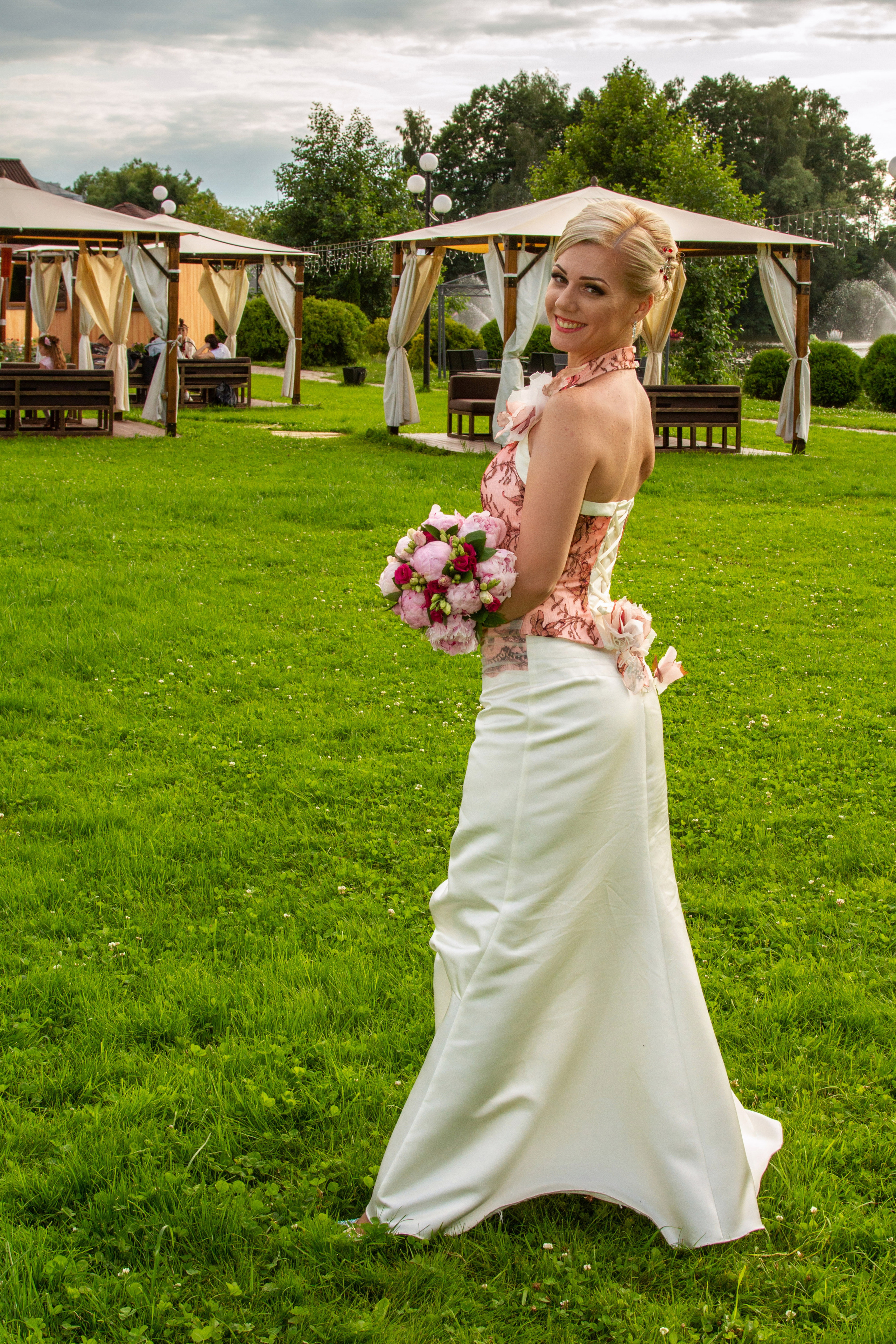 Артем и Татьяна, фотосъемка в ЗАГСе и прогулки. Фотограф в городе Электросталь Ногинск Москва — Алексей Закхеев