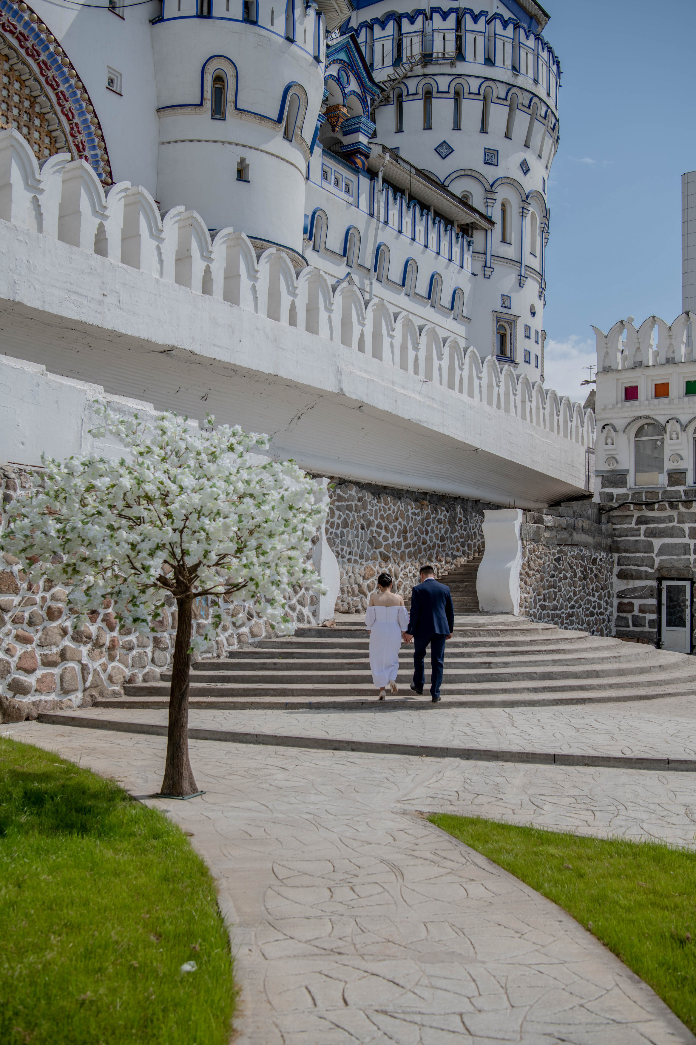 Камолиддин и Ситора, фотосъемка в ЗАГСе и прогулки. Фотограф в городе Электросталь Ногинск Москва — Алексей Закхеев