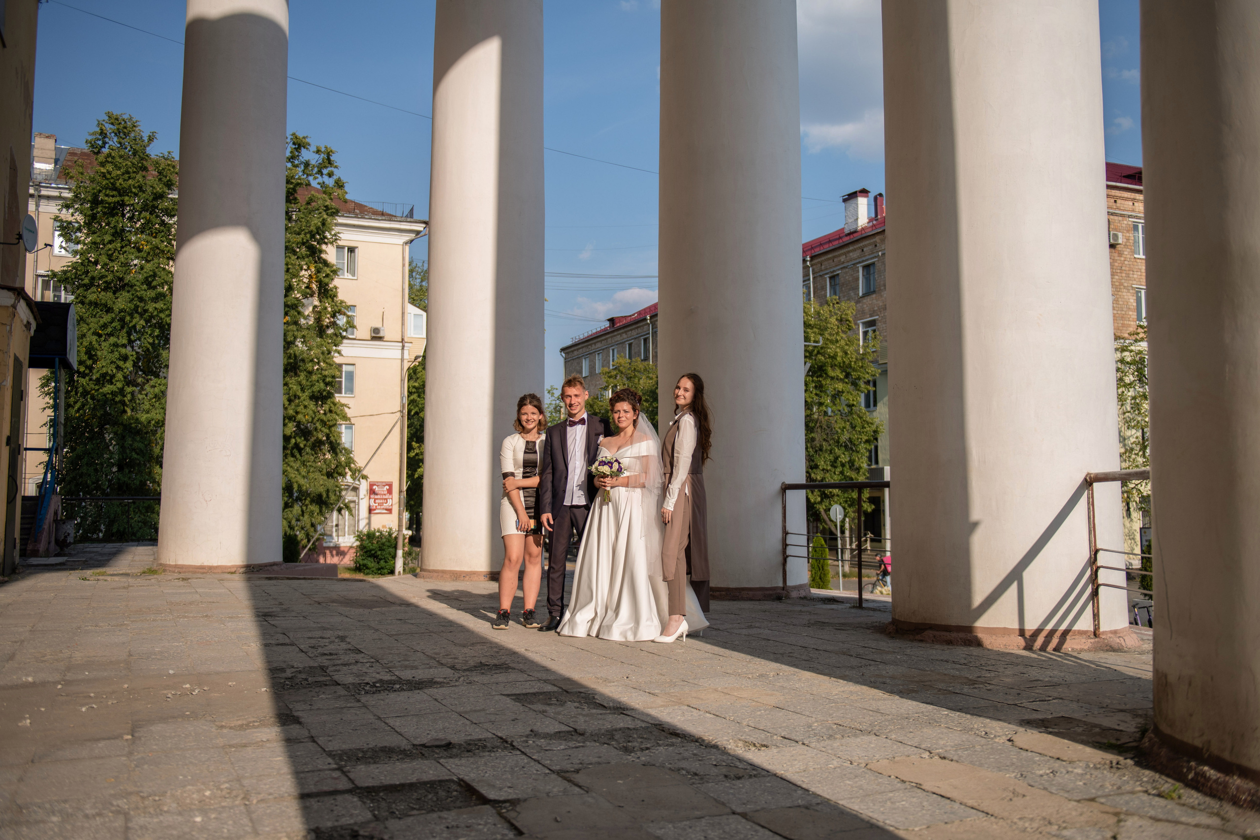Никита и Любовь, фотосъемка в ЗАГСе и прогулки. Фотограф в городе Электросталь Ногинск Москва — Алексей Закхеев