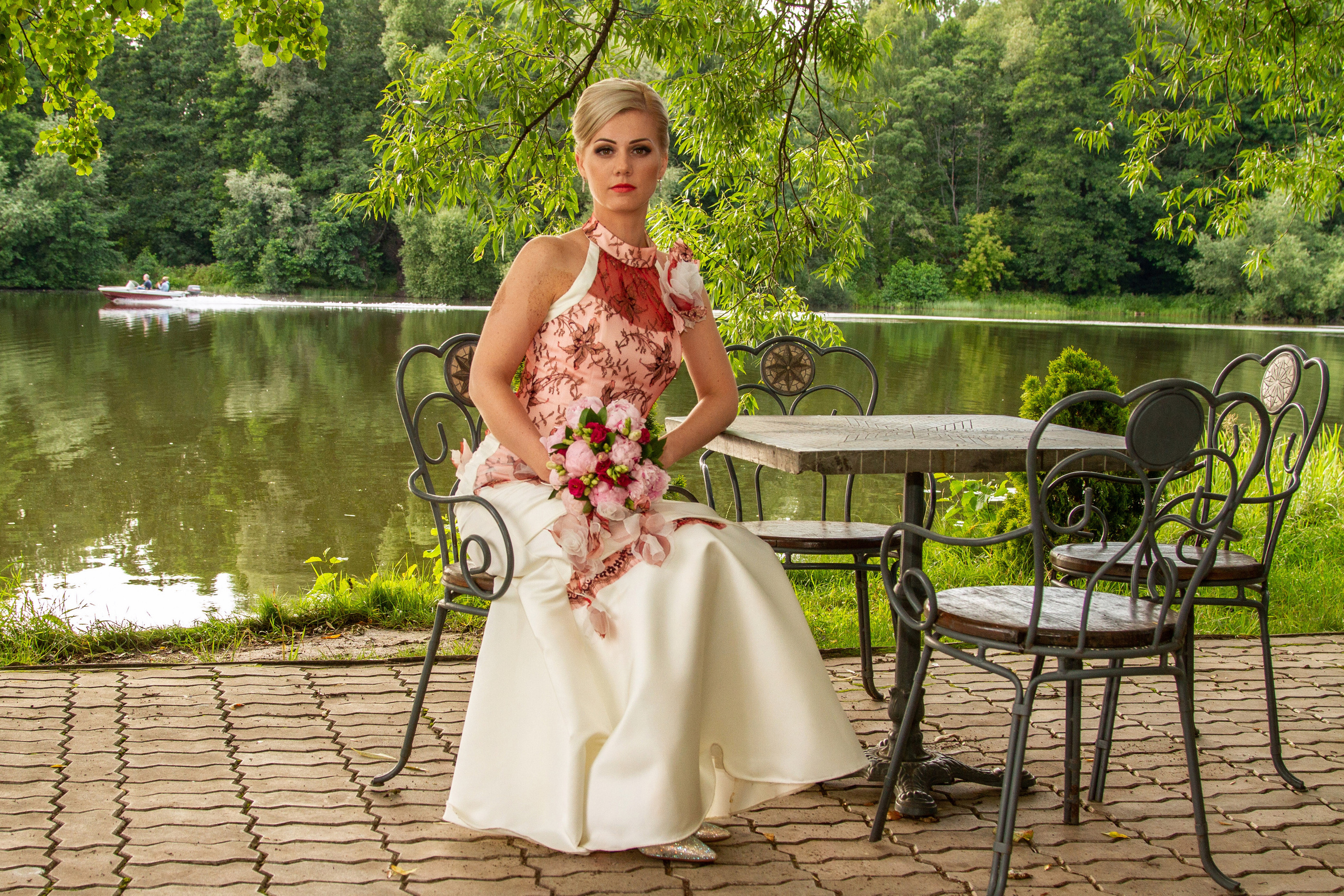 Артем и Татьяна, фотосъемка в ЗАГСе и прогулки. Фотограф в городе Электросталь Ногинск Москва — Алексей Закхеев