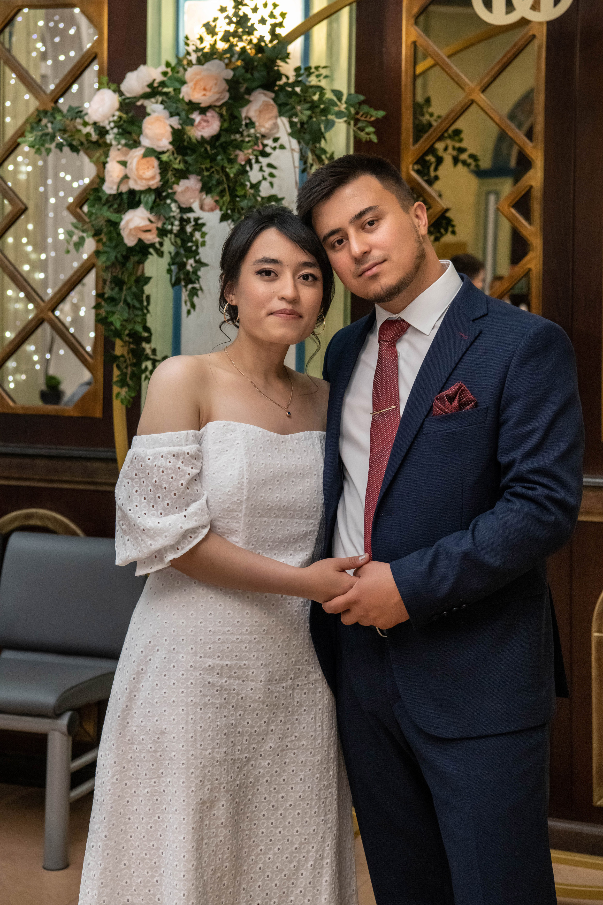 Камолиддин и Ситора, фотосъемка в ЗАГСе и прогулки. Фотограф в городе Электросталь Ногинск Москва — Алексей Закхеев