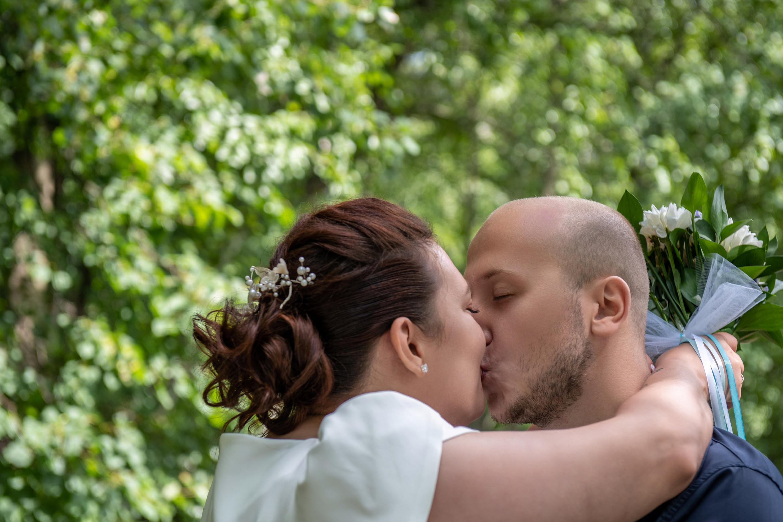 Артем и Ирина, фотосъемка в ЗАГСе и прогулки. Фотограф в городе Электросталь Ногинск Москва — Алексей Закхеев