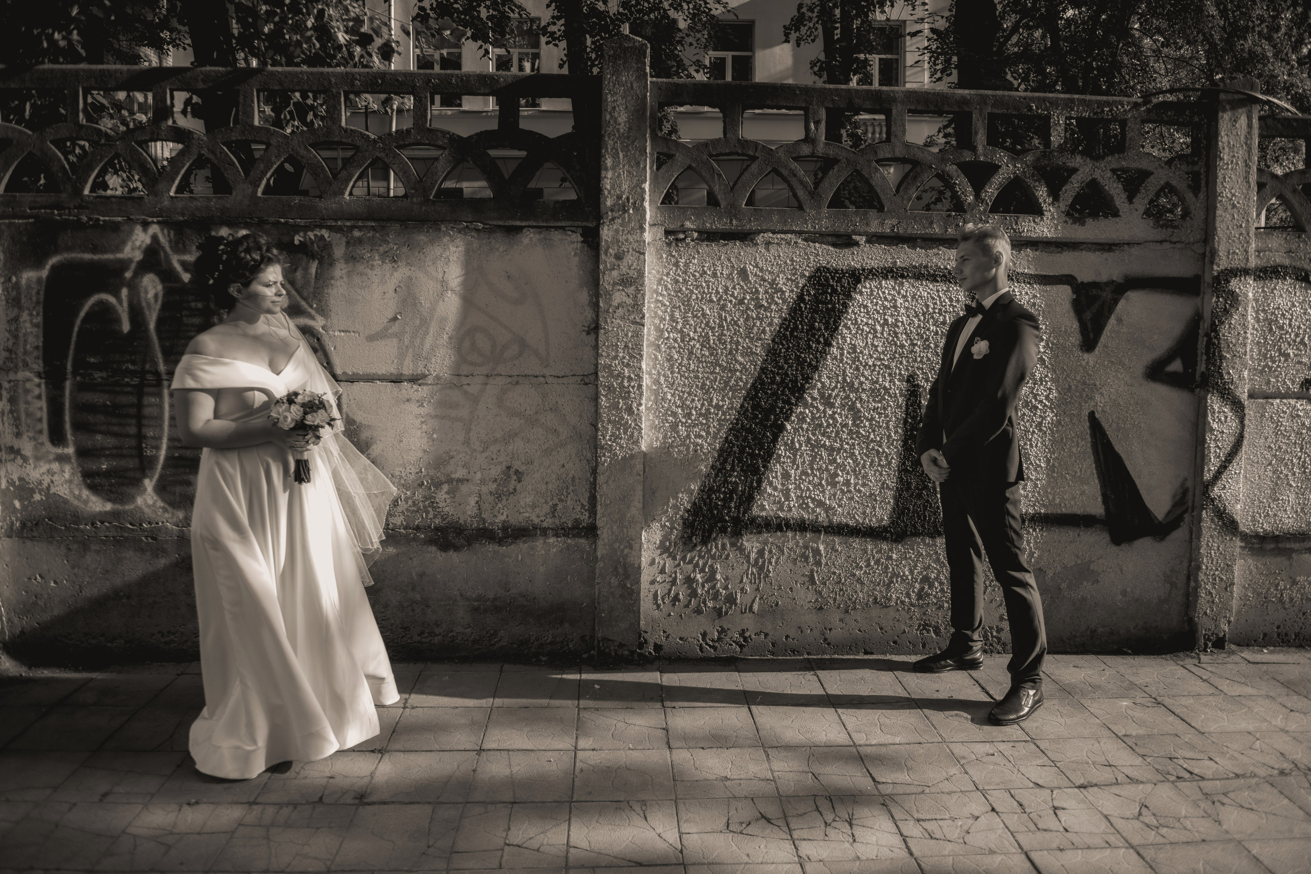 Никита и Любовь, фотосъемка в ЗАГСе и прогулки. Фотограф в городе Электросталь Ногинск Москва — Алексей Закхеев