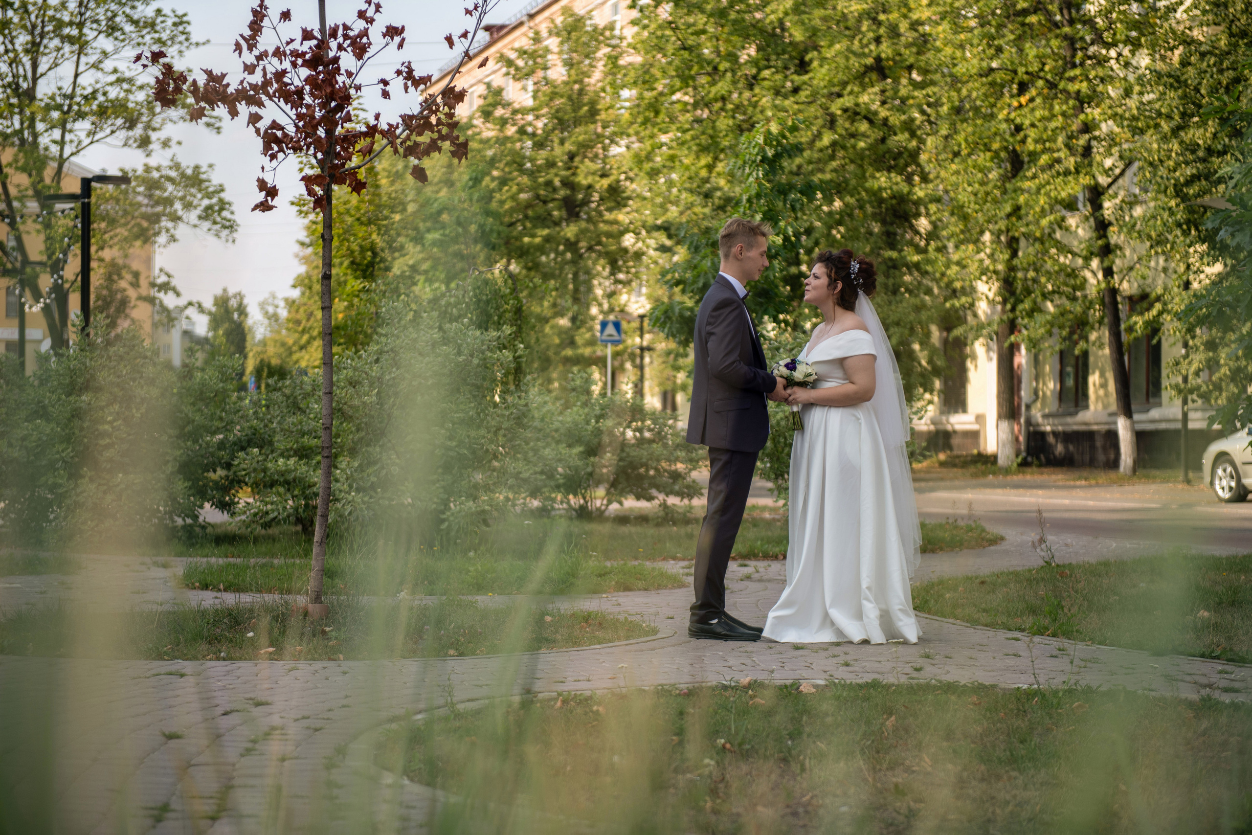 Никита и Любовь, фотосъемка в ЗАГСе и прогулки. Фотограф в городе Электросталь Ногинск Москва — Алексей Закхеев