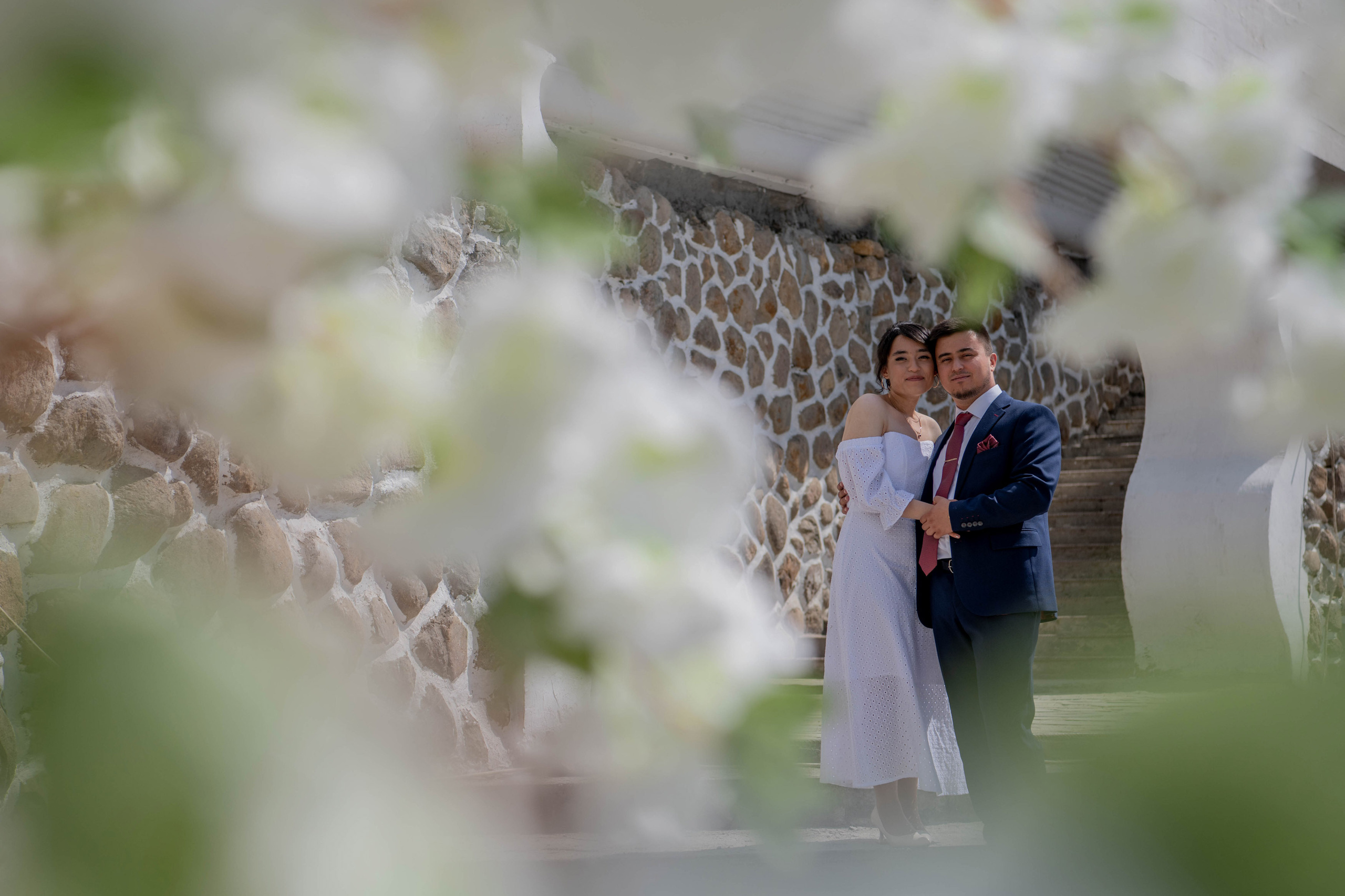 Камолиддин и Ситора, фотосъемка в ЗАГСе и прогулки. Фотограф в городе Электросталь Ногинск Москва — Алексей Закхеев