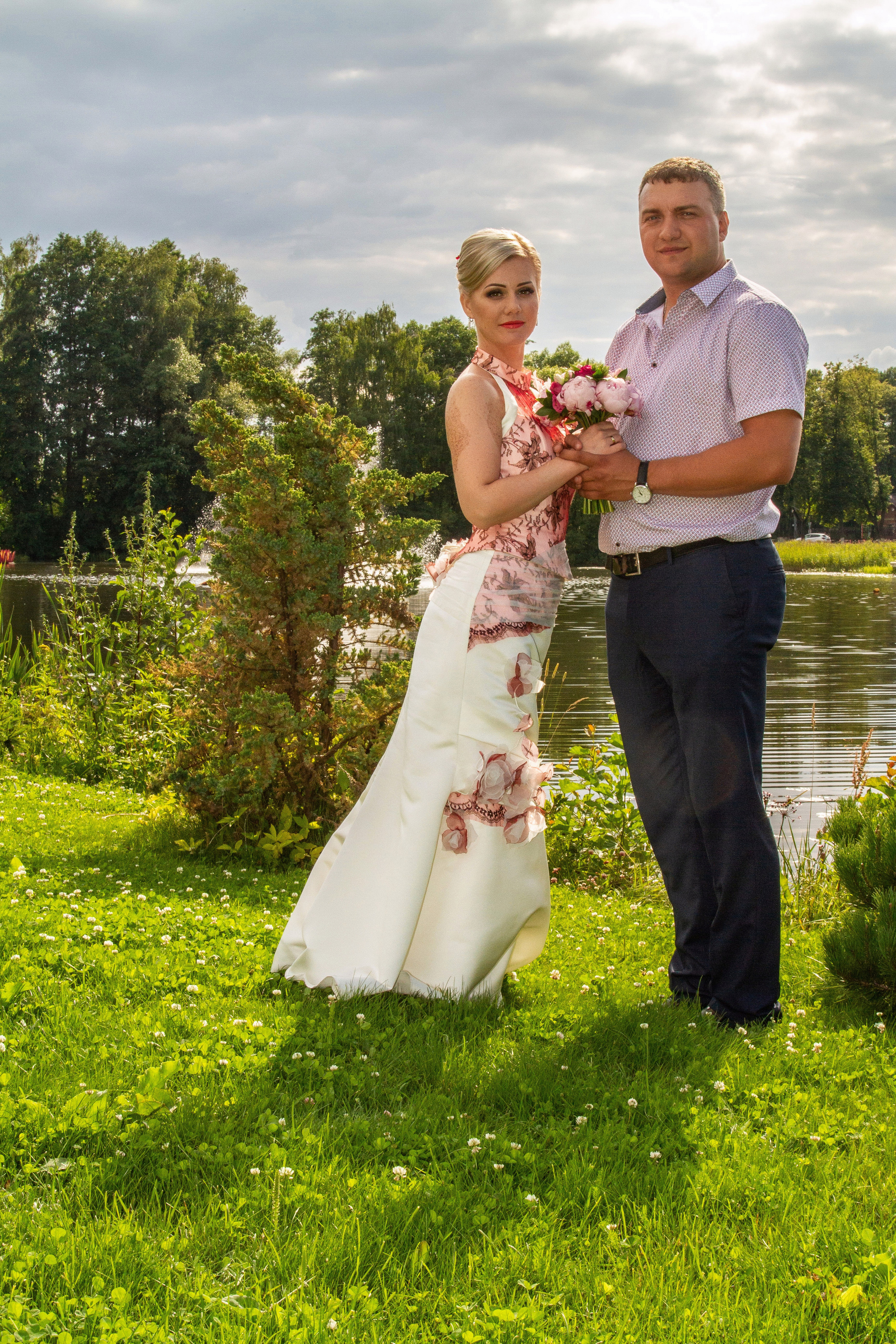 Артем и Татьяна, фотосъемка в ЗАГСе и прогулки. Фотограф в городе Электросталь Ногинск Москва — Алексей Закхеев