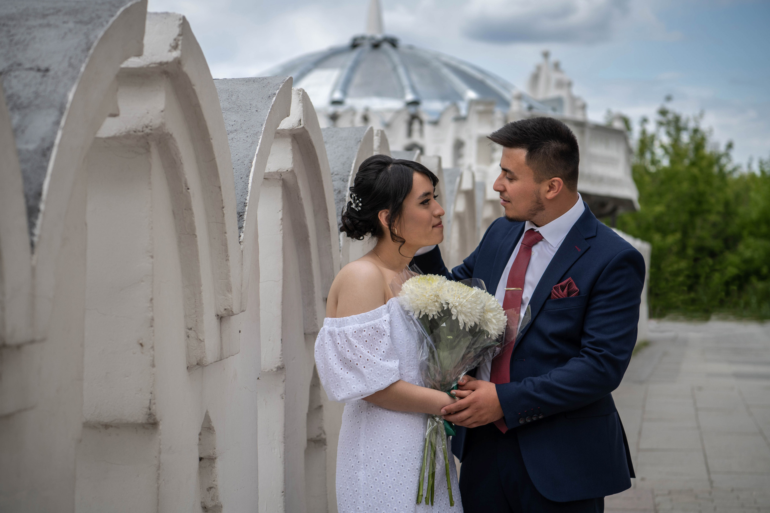 Камолиддин и Ситора, фотосъемка в ЗАГСе и прогулки. Фотограф в городе Электросталь Ногинск Москва — Алексей Закхеев